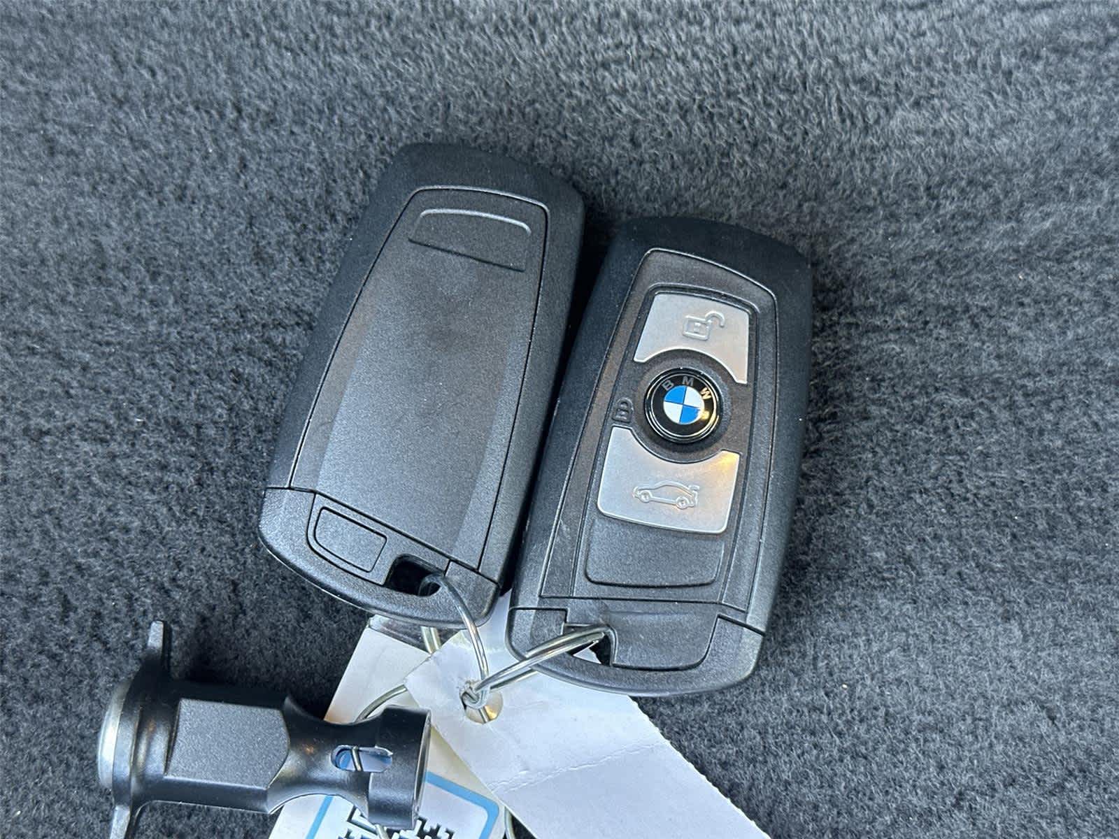 Thumbnail: 2015 BMW 3 Series - 21