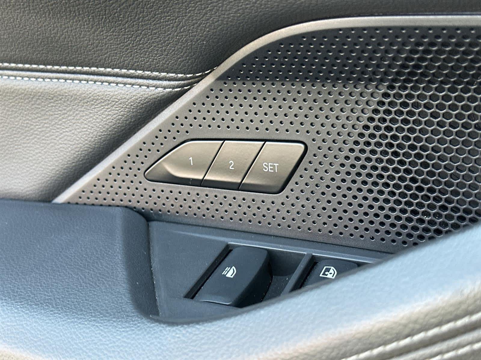 Thumbnail: 2025 BMW 4 Series - 31