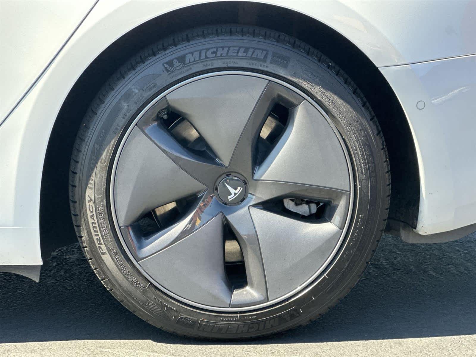 Thumbnail: 2020 Tesla Model 3 - 8