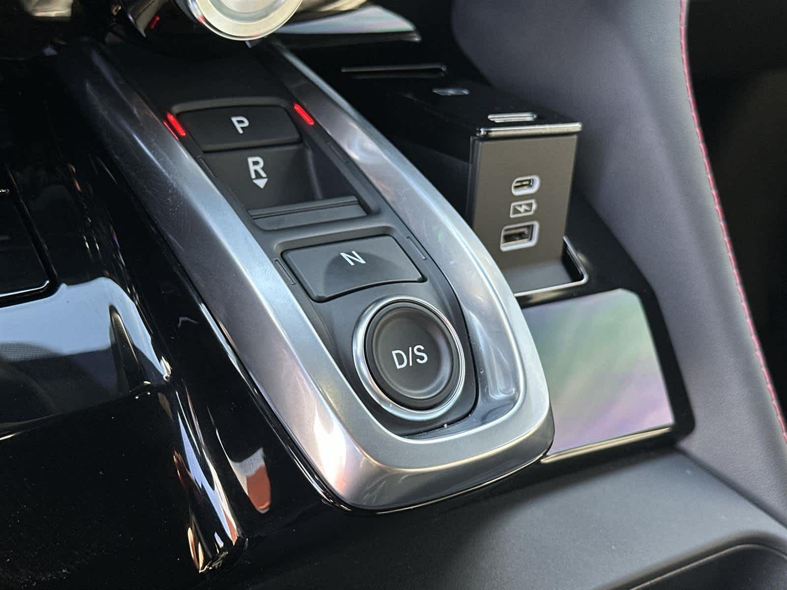 Thumbnail: 2025 Acura MDX - 18