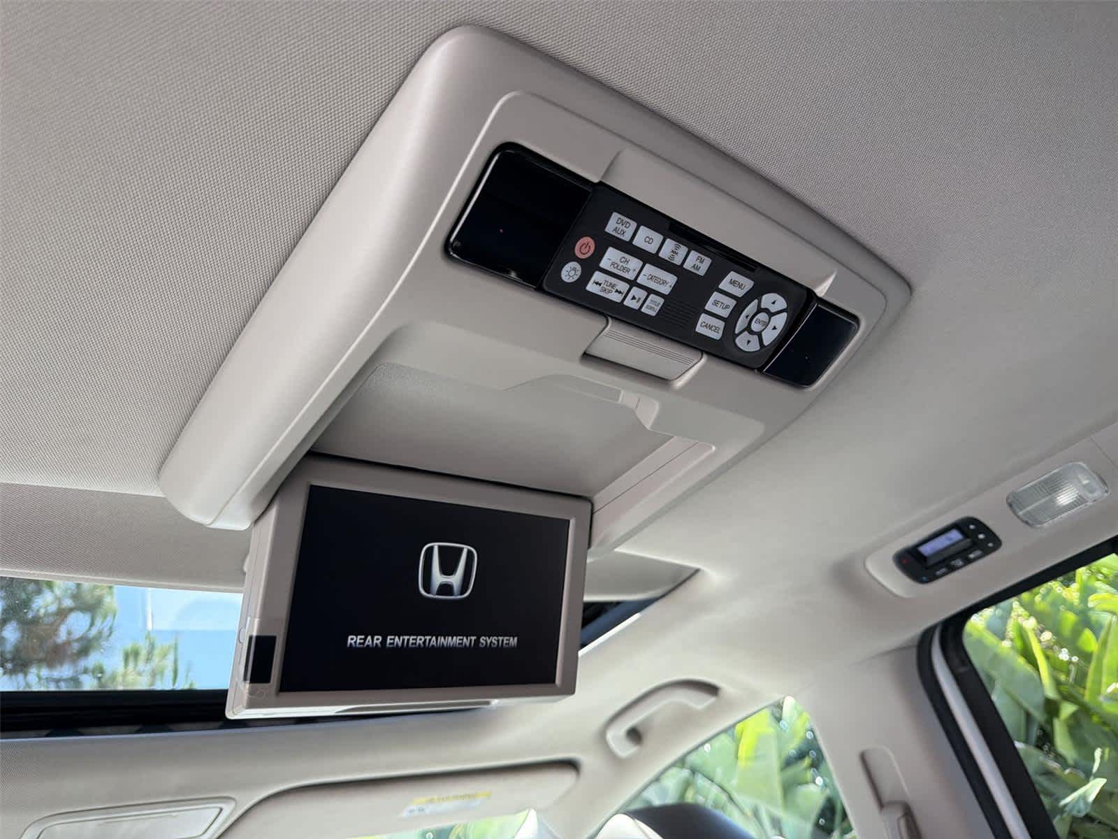 Thumbnail: 2015 Honda Odyssey - 40