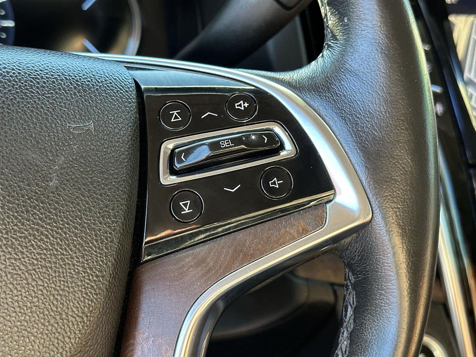 Thumbnail: 2016 Cadillac Escalade - 25