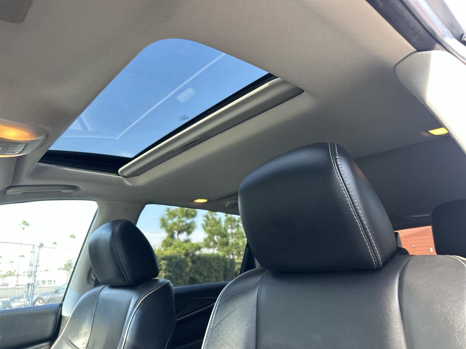 Thumbnail: 2016 INFINITI QX60 - 31