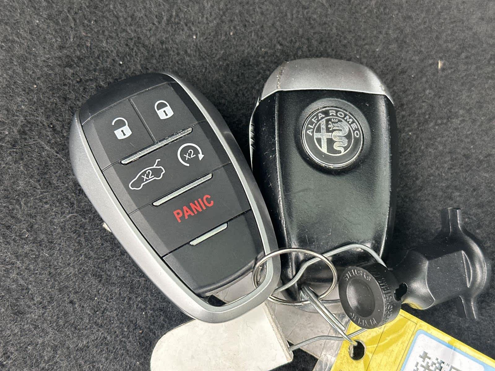 Thumbnail: 2020 Alfa Romeo Stelvio - 20