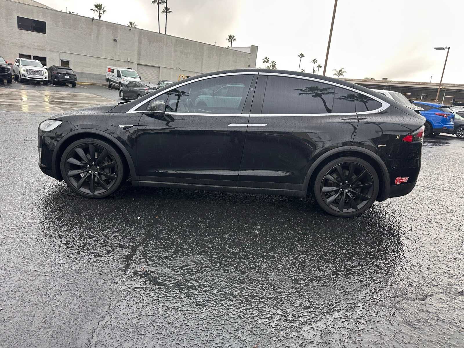 Thumbnail: 2018 Tesla Model X - 2