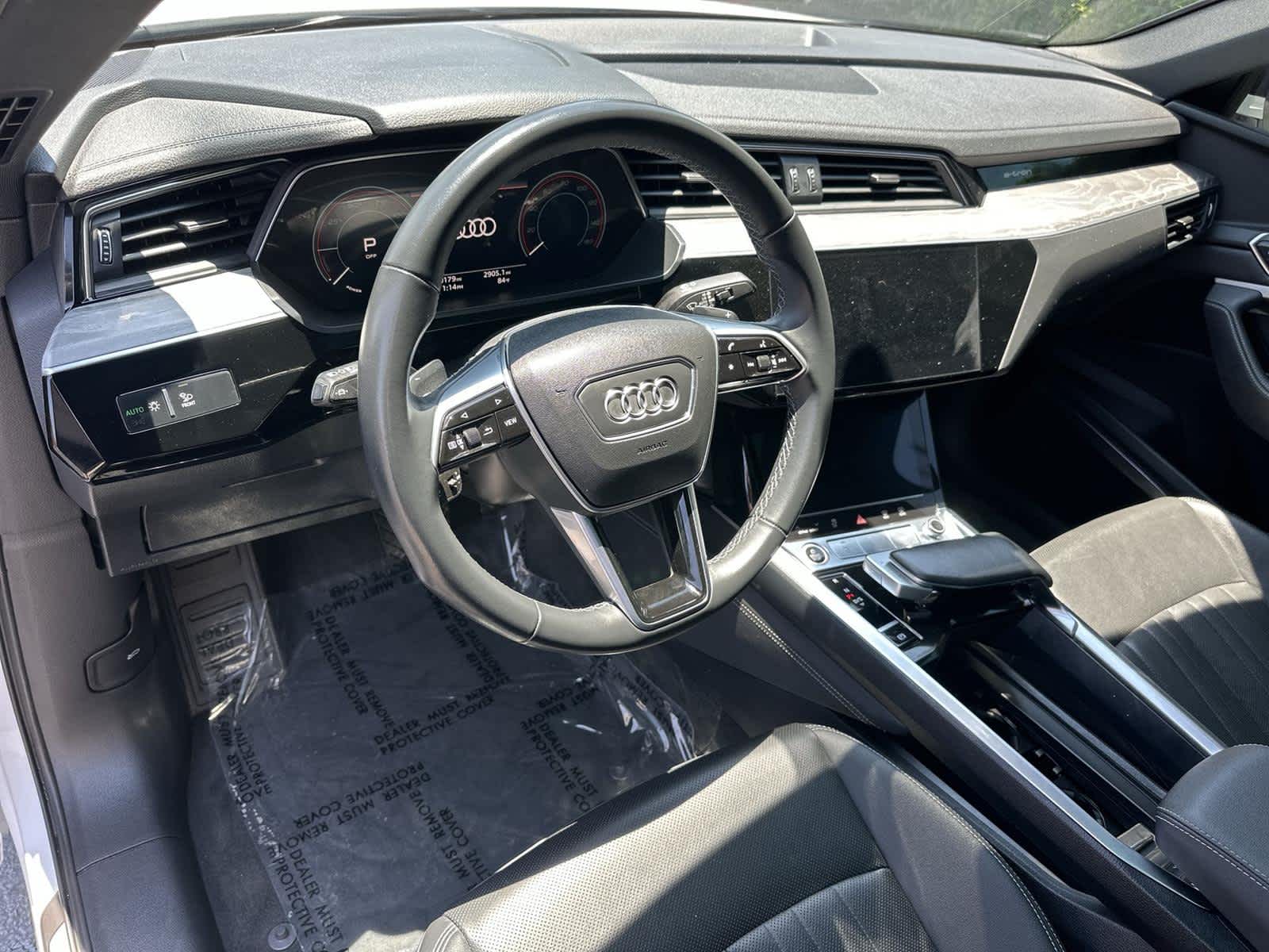 Thumbnail: 2024 Audi Q8 e-tron - 2