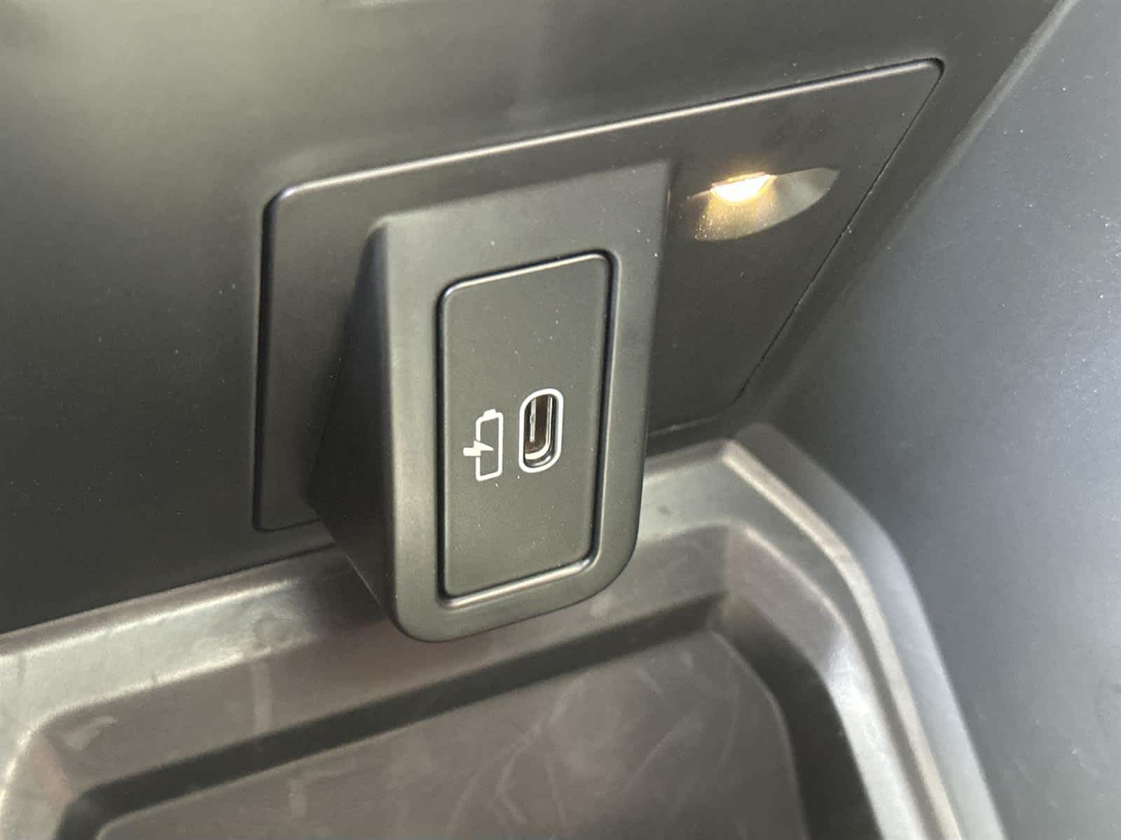 Thumbnail: 2024 BMW X4 - 31