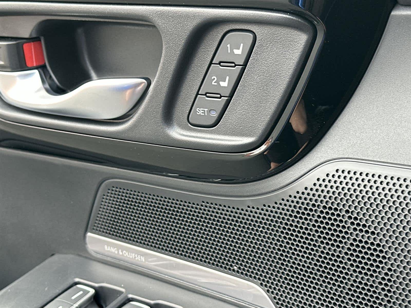 Thumbnail: 2025 Acura ADX - 31