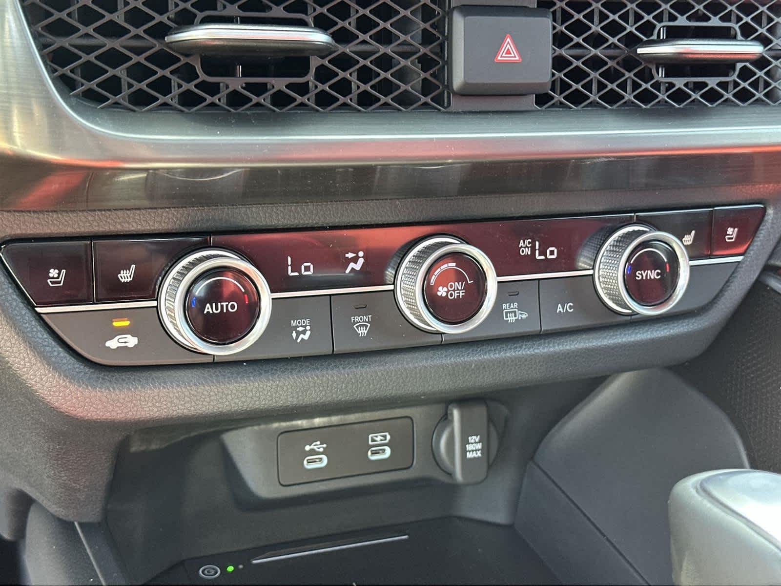 Thumbnail: 2025 Acura ADX - 25