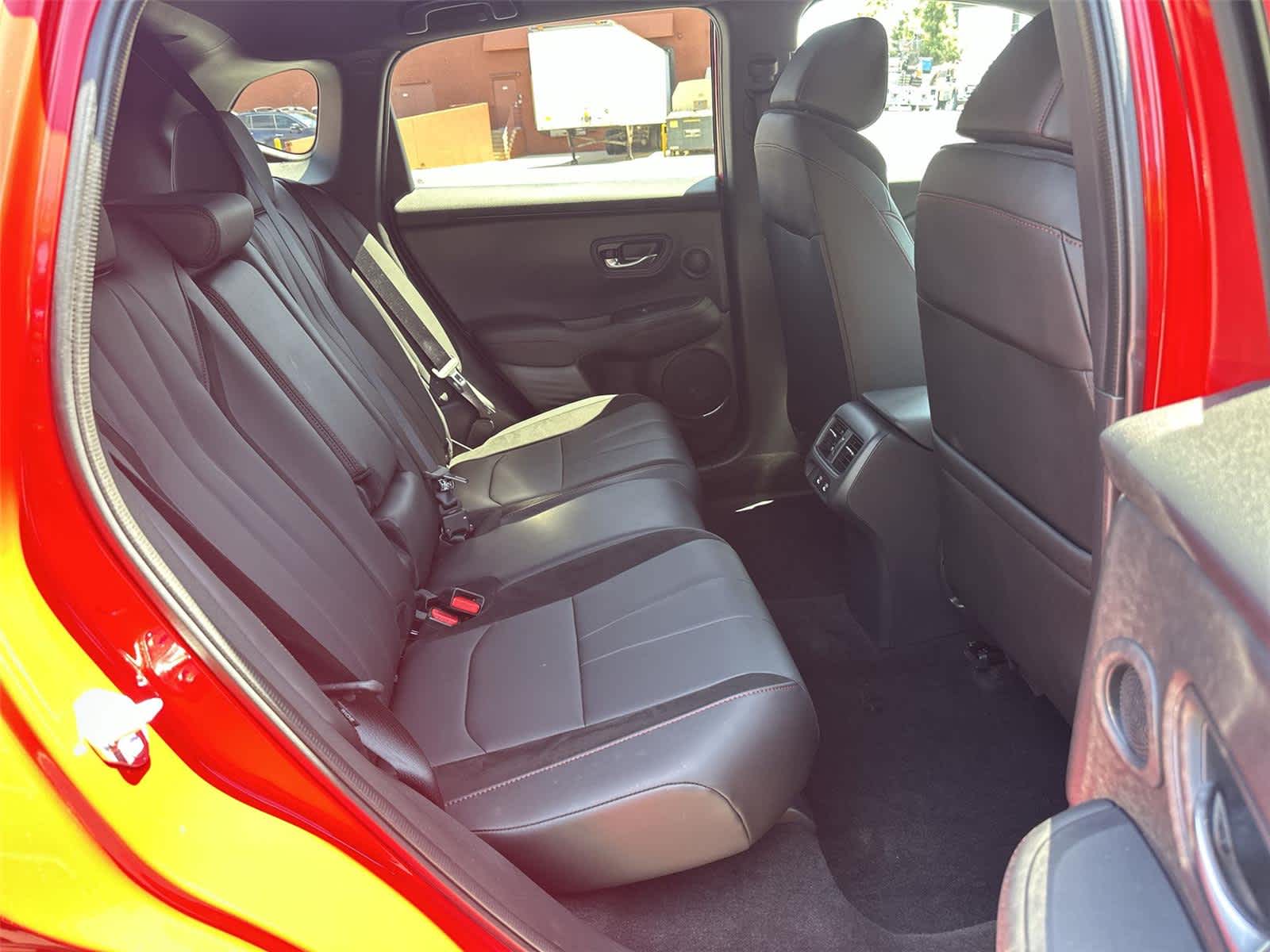 Thumbnail: 2025 Acura ADX - 13