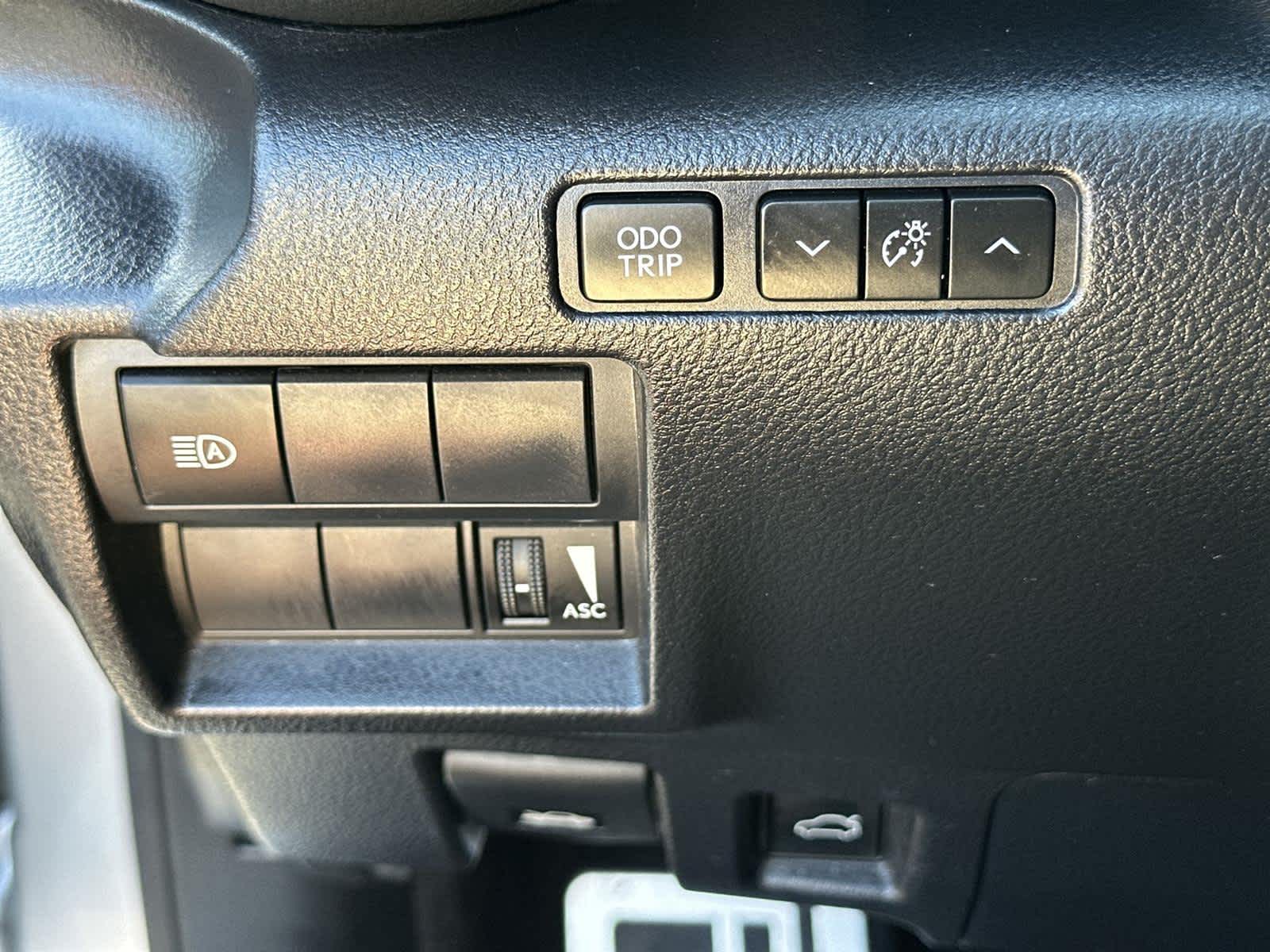 Thumbnail: 2021 Lexus IS - 30