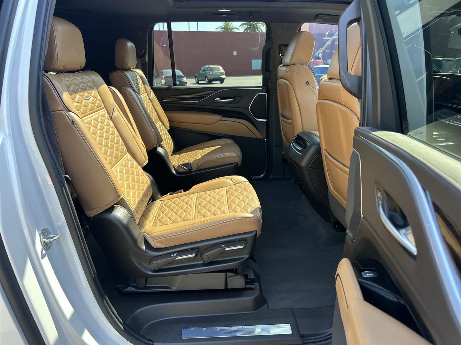 Thumbnail: 2022 Cadillac Escalade - 13