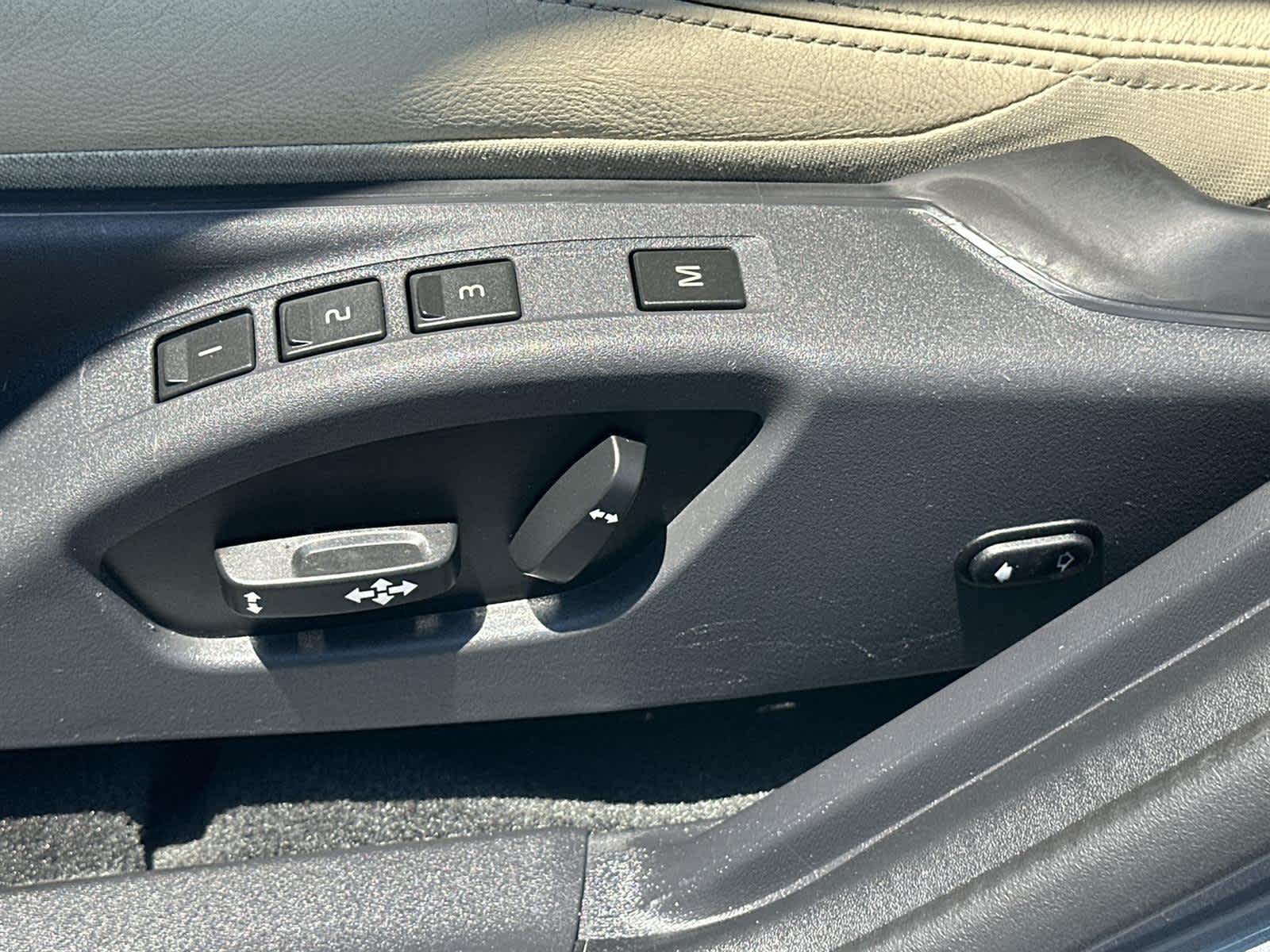 Thumbnail: 2016 Volvo S60 - 23