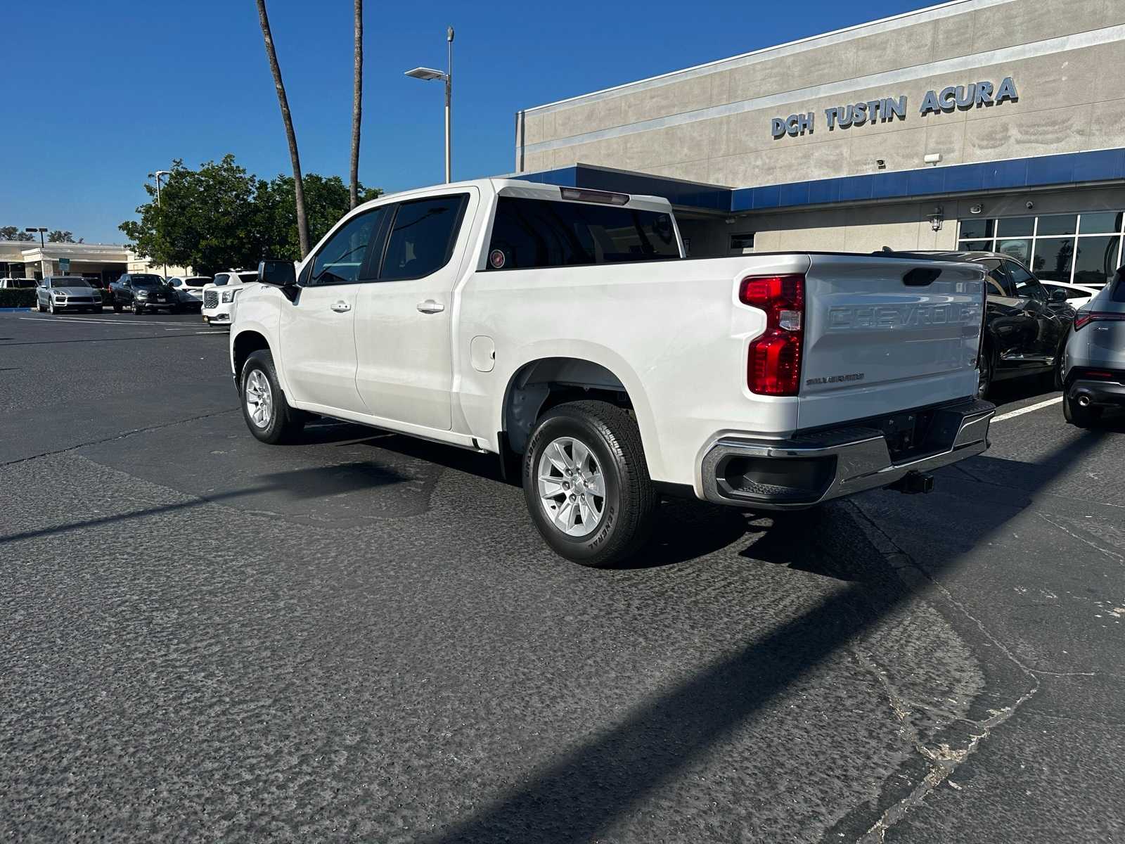 Thumbnail: 2021 Chevrolet Silverado 1500 - 3