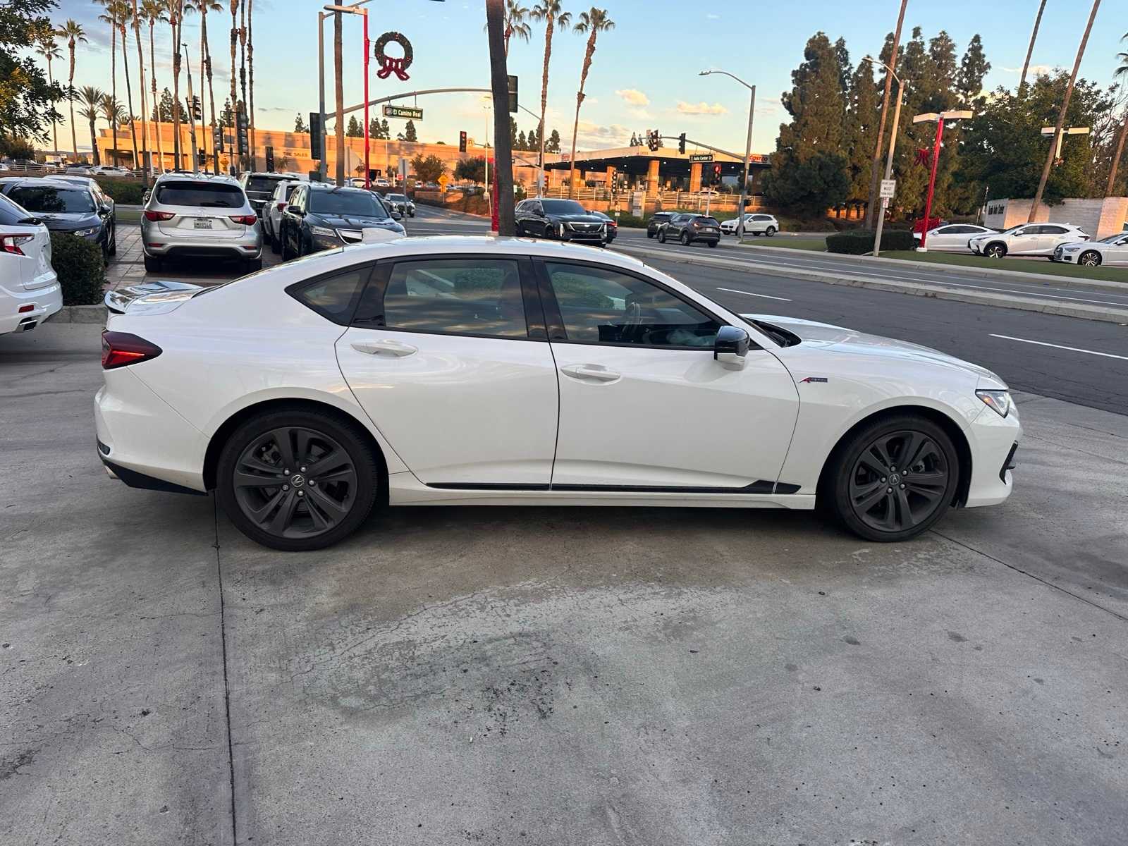 Thumbnail: 2022 Acura TLX - 6