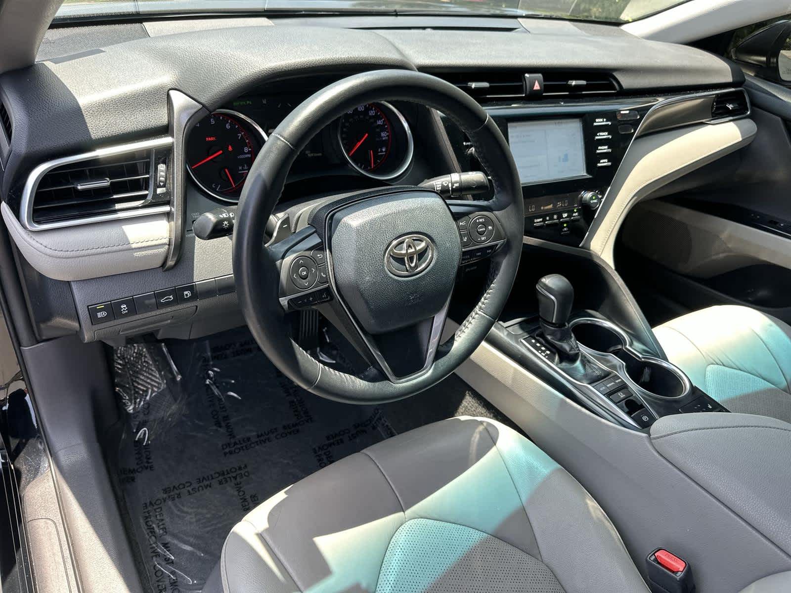 2018 Toyota Camry XSE 2