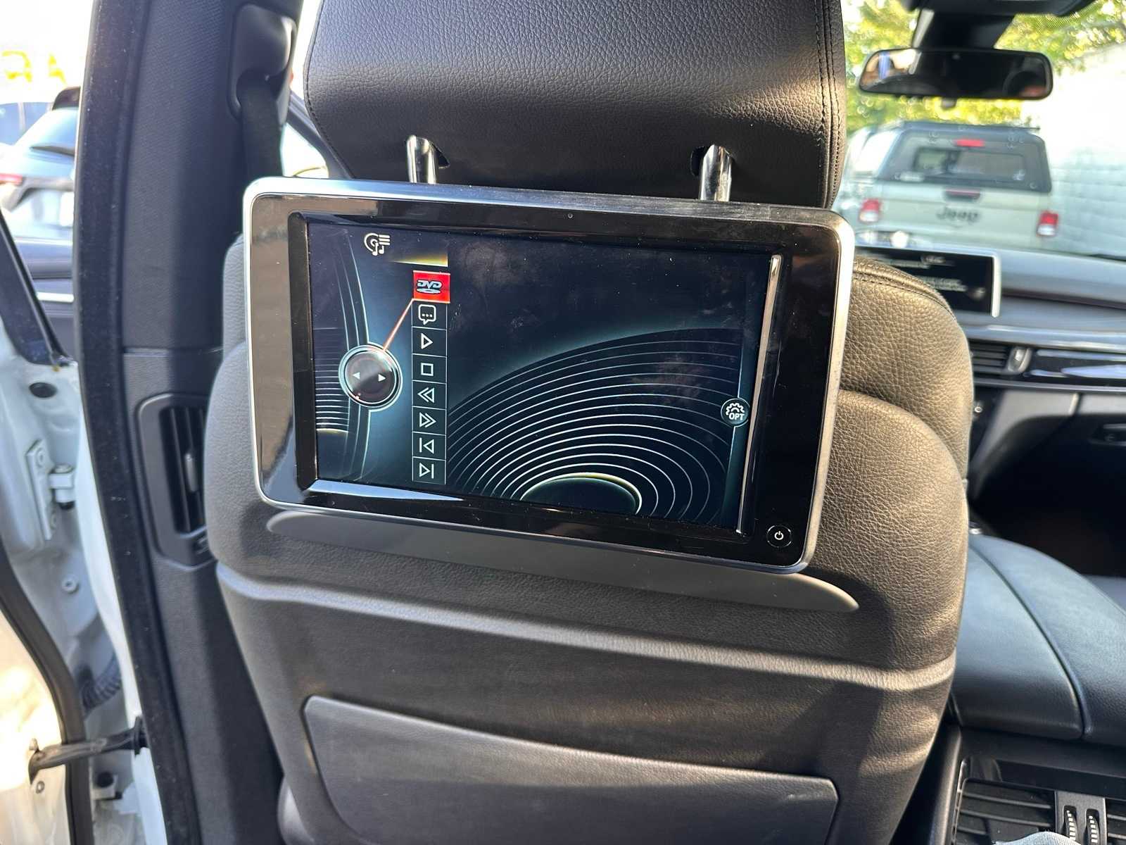 Thumbnail: 2015 BMW X5 - 23