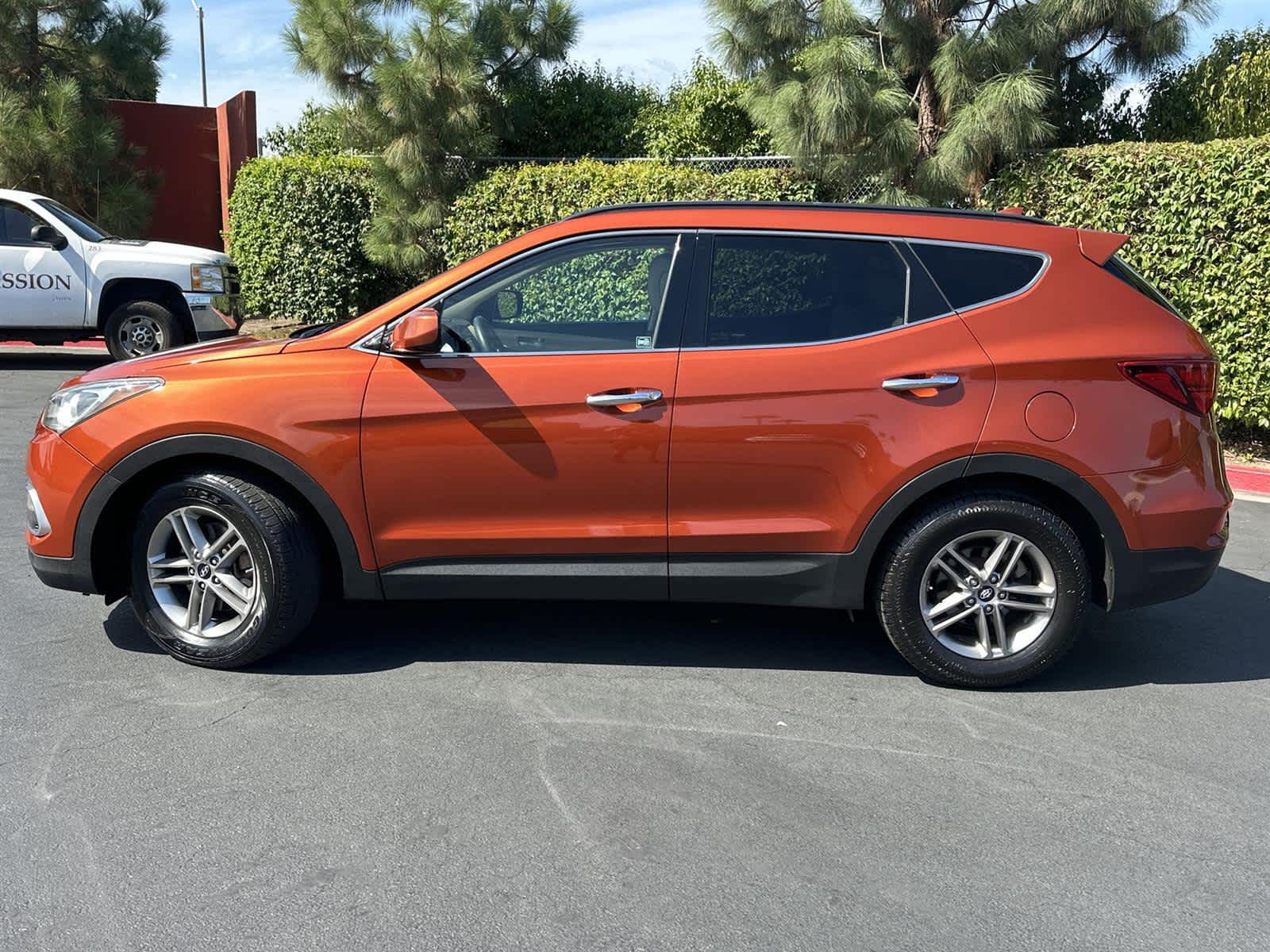 Thumbnail: 2017 Hyundai Santa Fe - 3