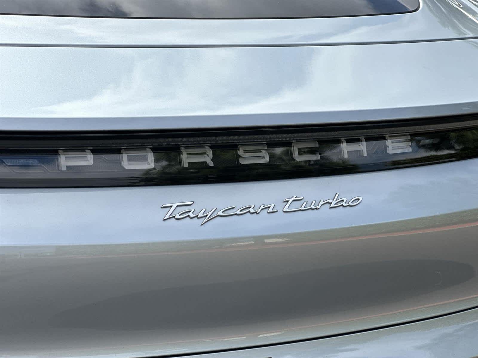 Thumbnail: 2020 Porsche Taycan - 7