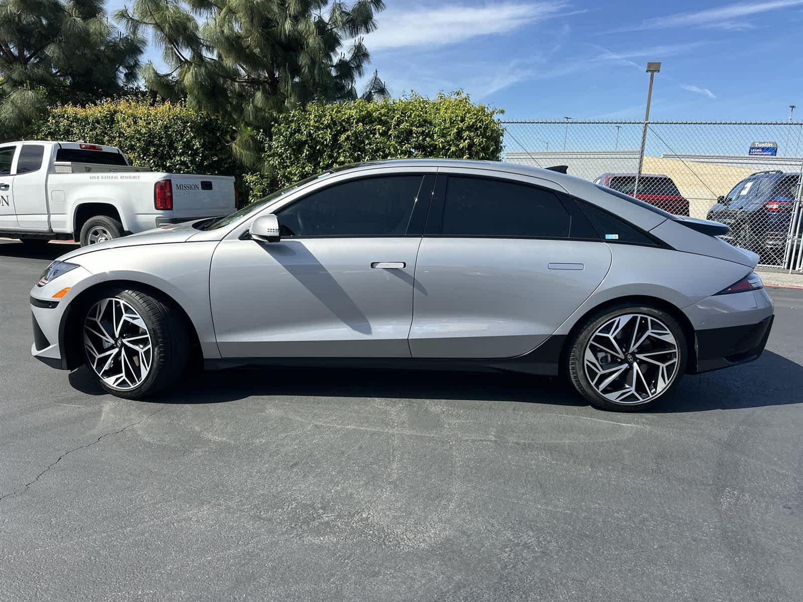 Thumbnail: 2024 Hyundai Ioniq 6 - 3