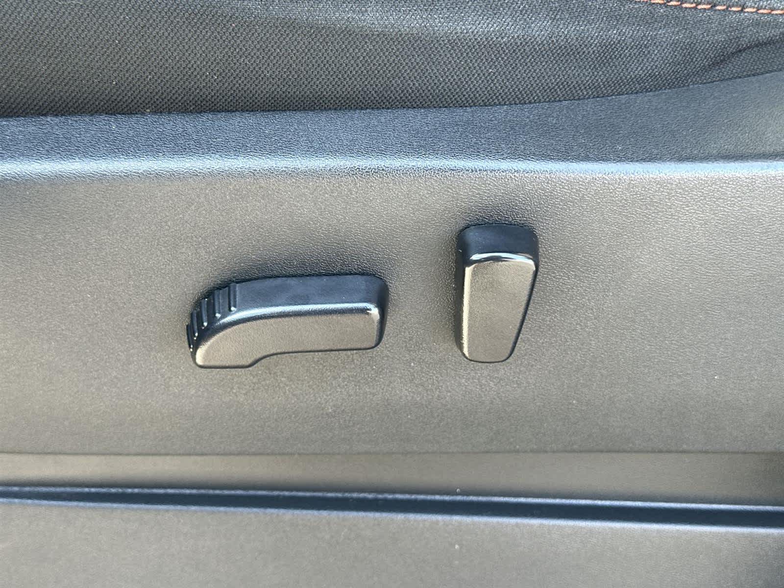 Thumbnail: 2022 Nissan Frontier - 23