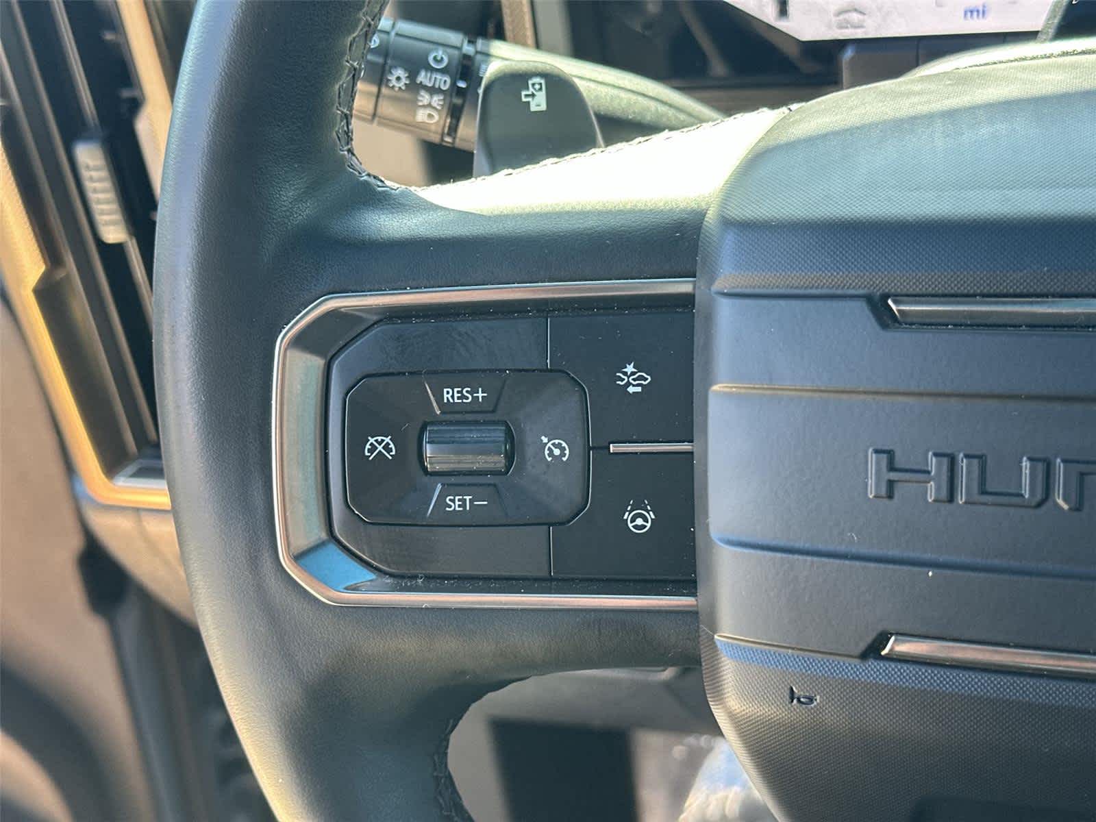 Thumbnail: 2024 GMC Hummer EV - 23