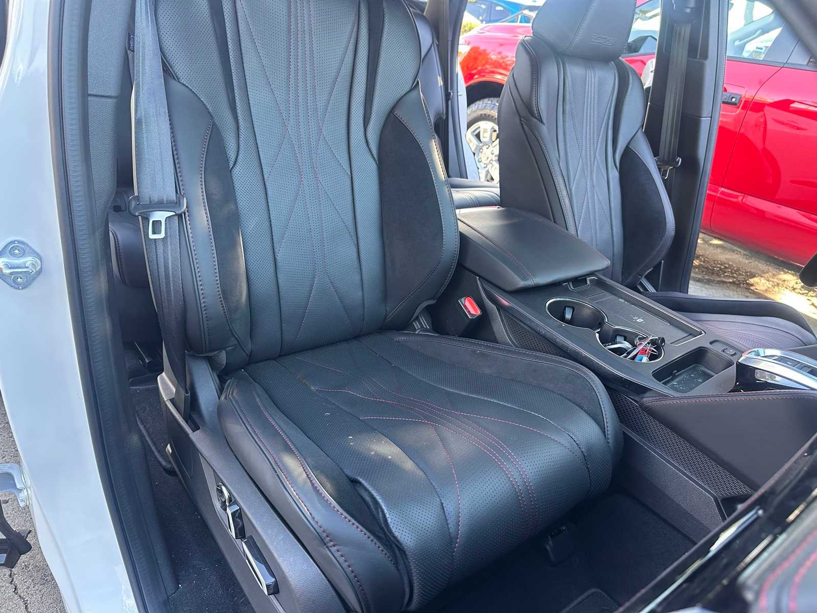 Thumbnail: 2026 Acura MDX - 13