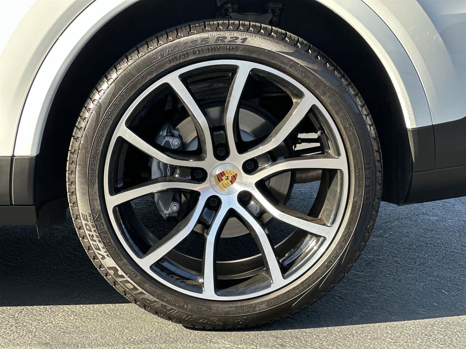 Thumbnail: 2023 Porsche Cayenne - 8