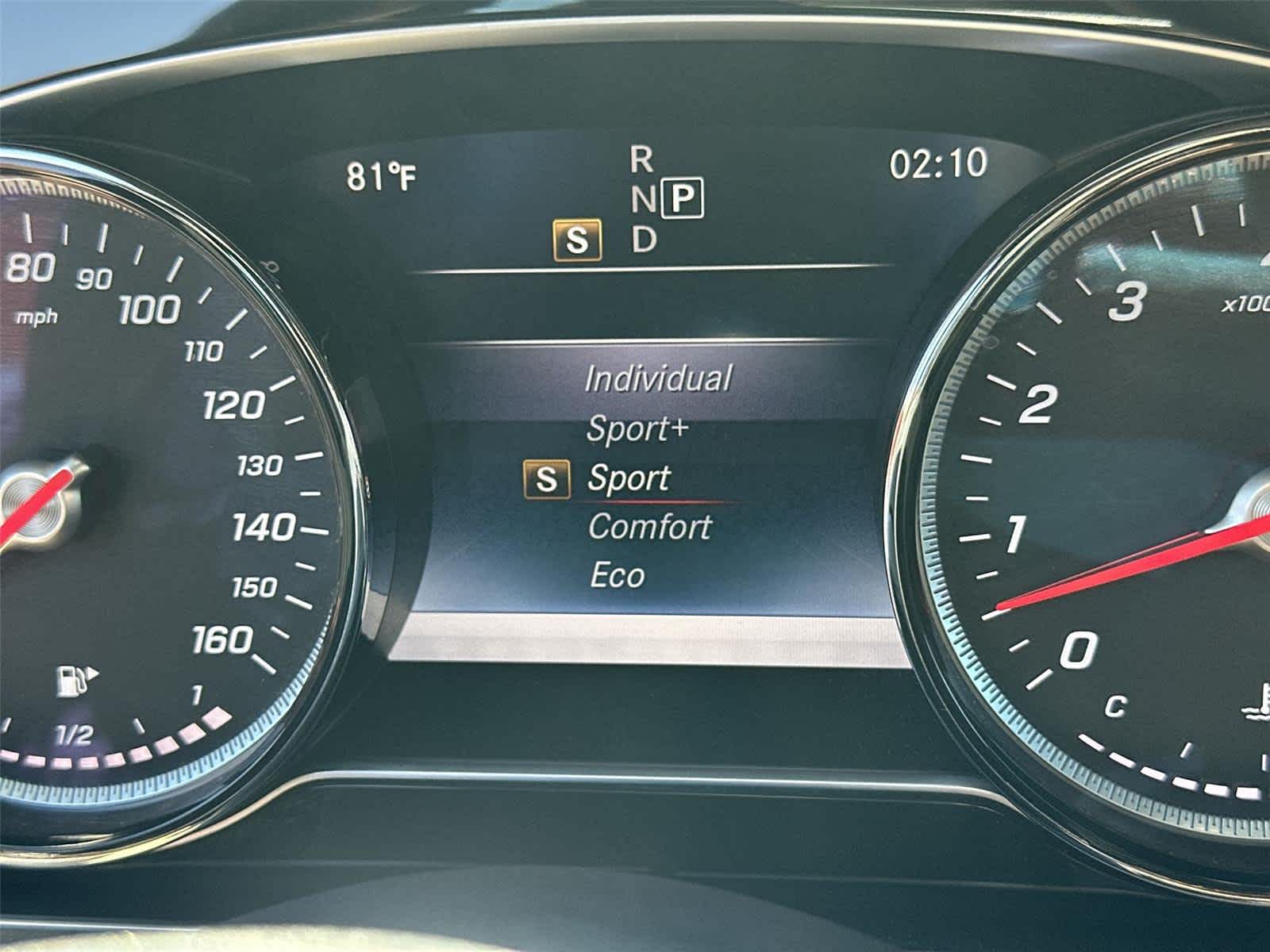 Thumbnail: 2019 Mercedes-Benz E-Class - 31