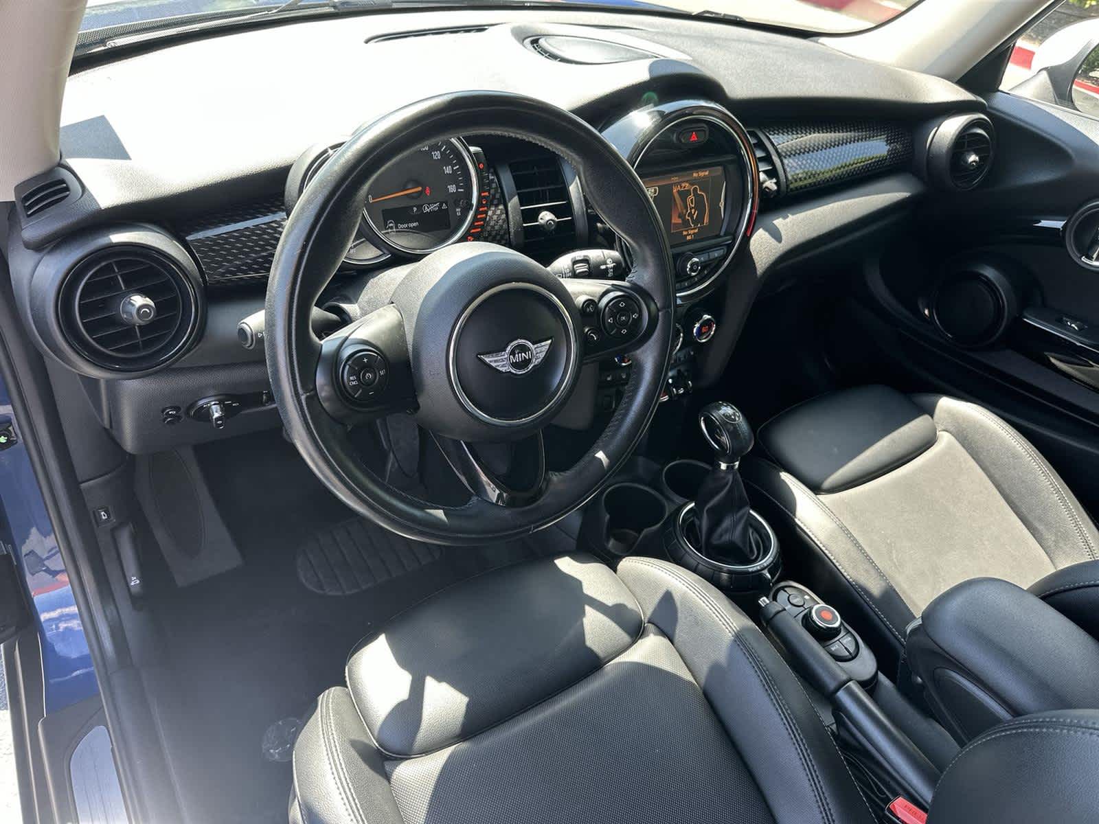 Thumbnail: 2017 MINI Cooper Hardtop - 2