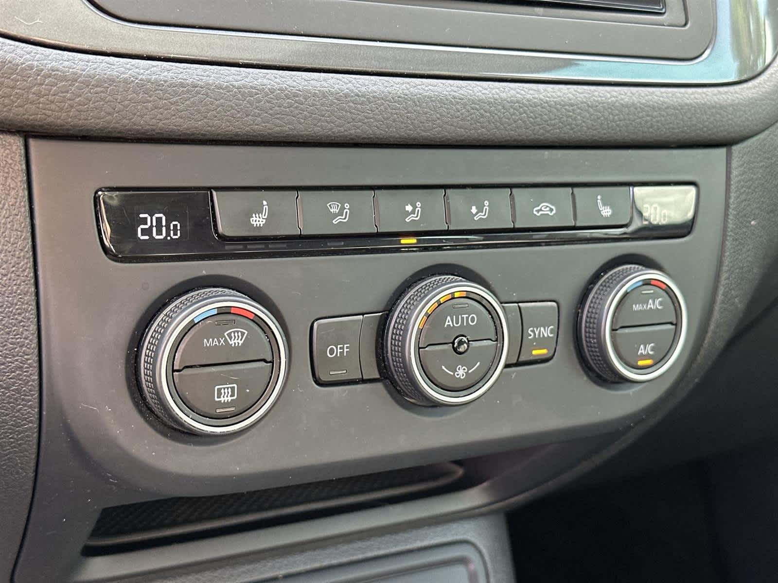 Thumbnail: 2017 Volkswagen Tiguan - 26