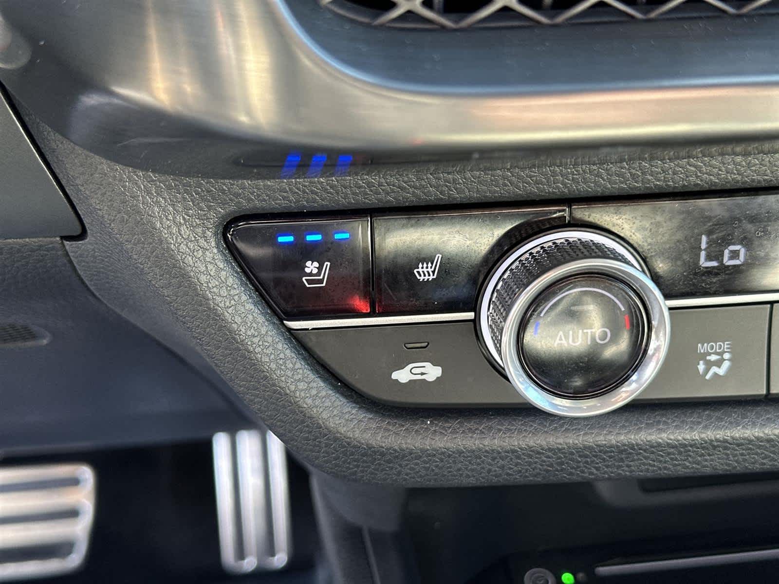 Thumbnail: 2025 Acura ADX - 26