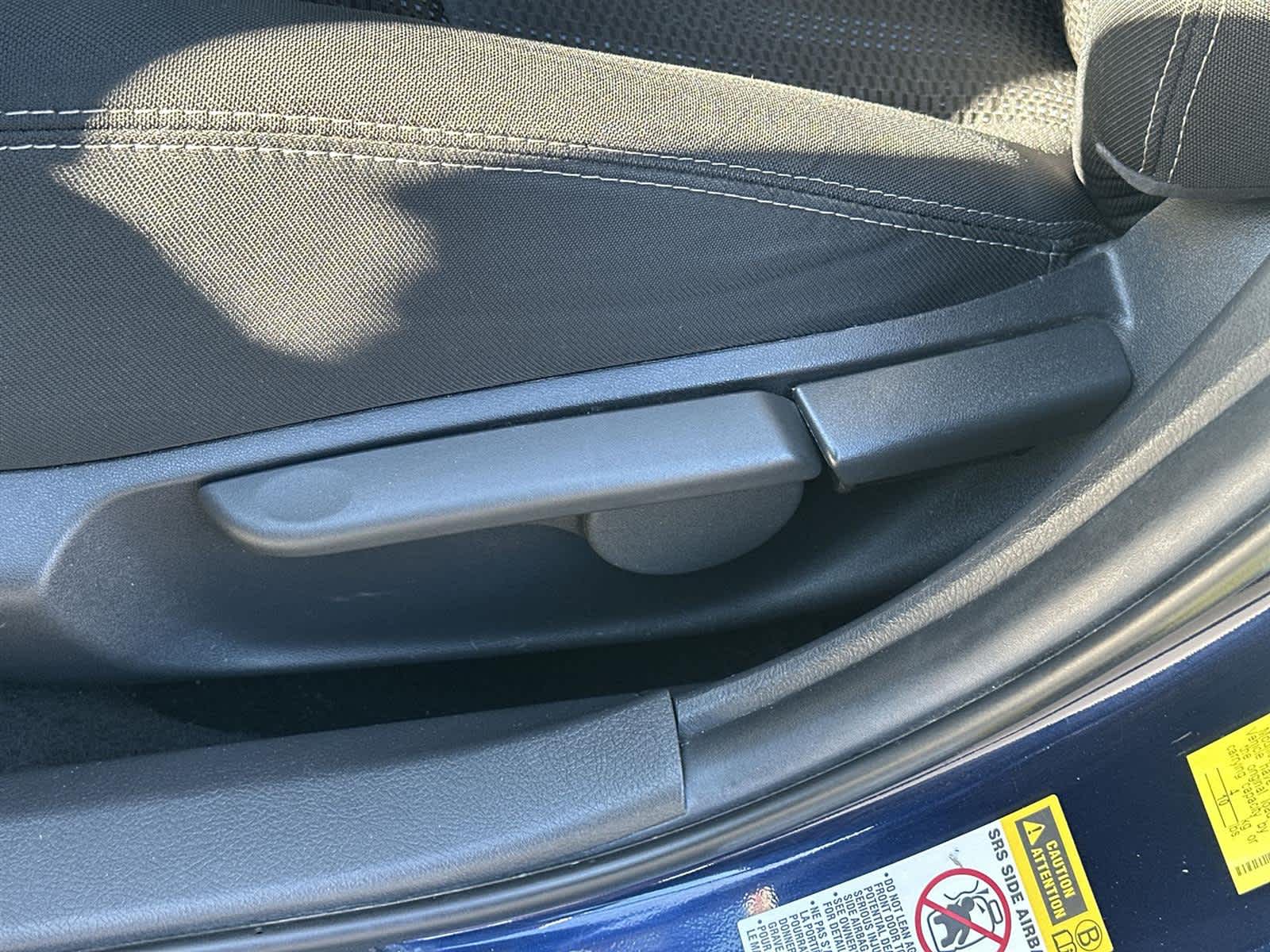 Thumbnail: 2013 Toyota Corolla - 21