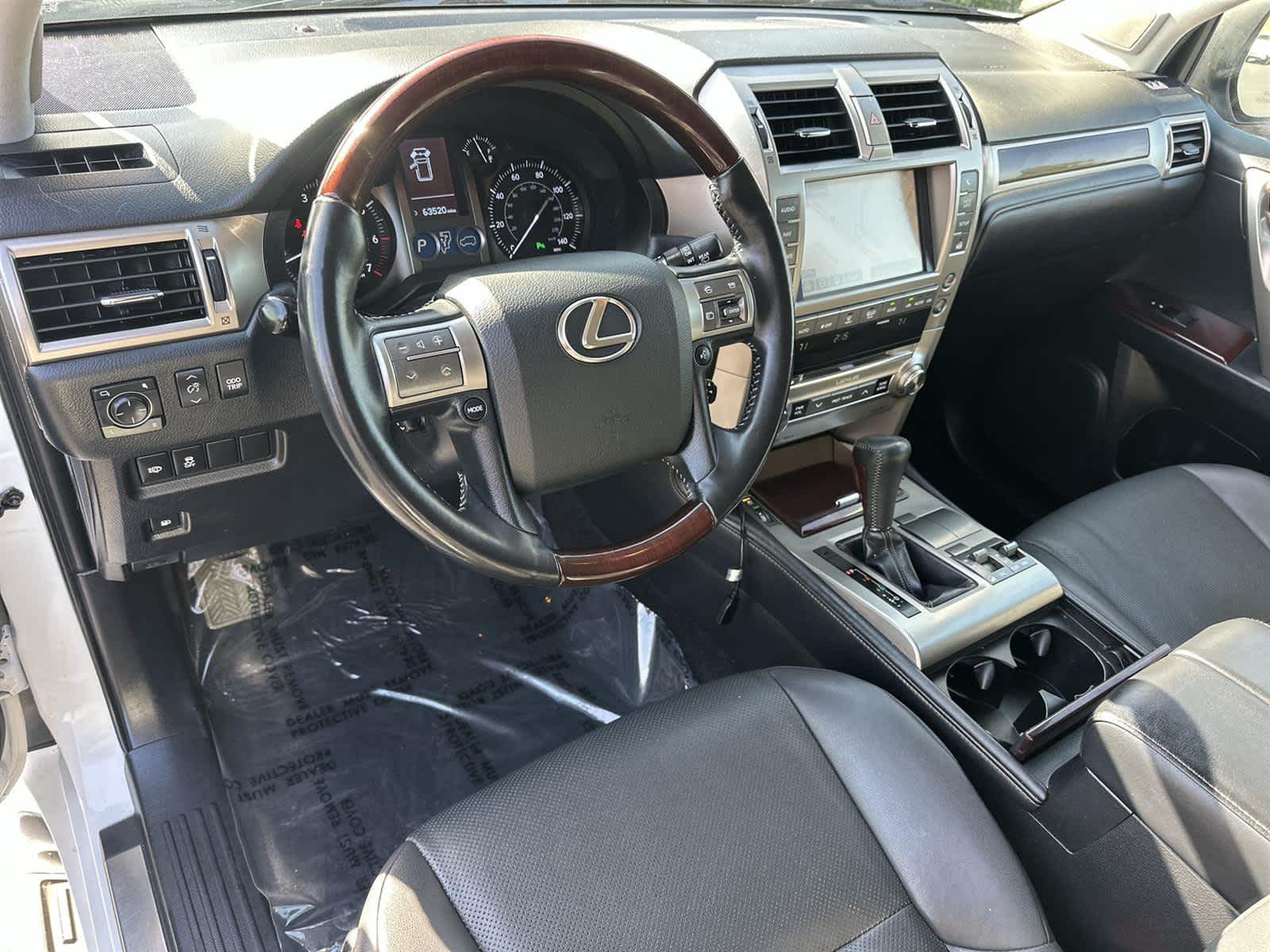 Thumbnail: 2019 Lexus GX - 2