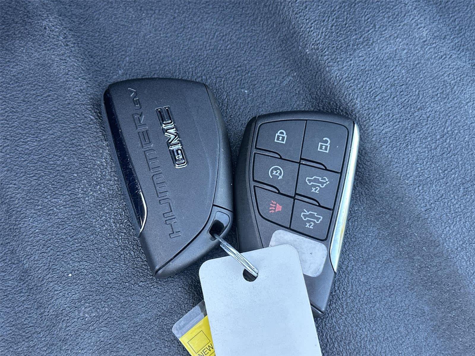 Thumbnail: 2024 GMC Hummer EV - 20