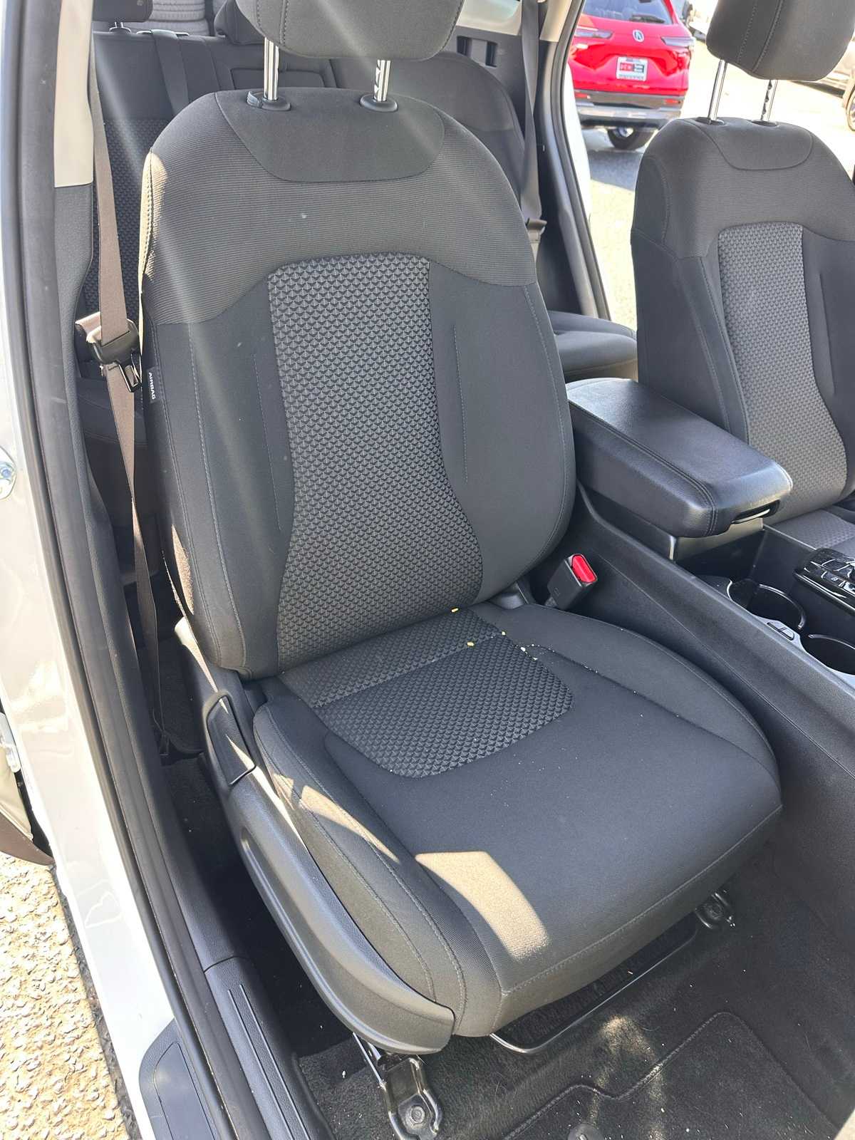 Thumbnail: 2023 Kia Sportage - 21