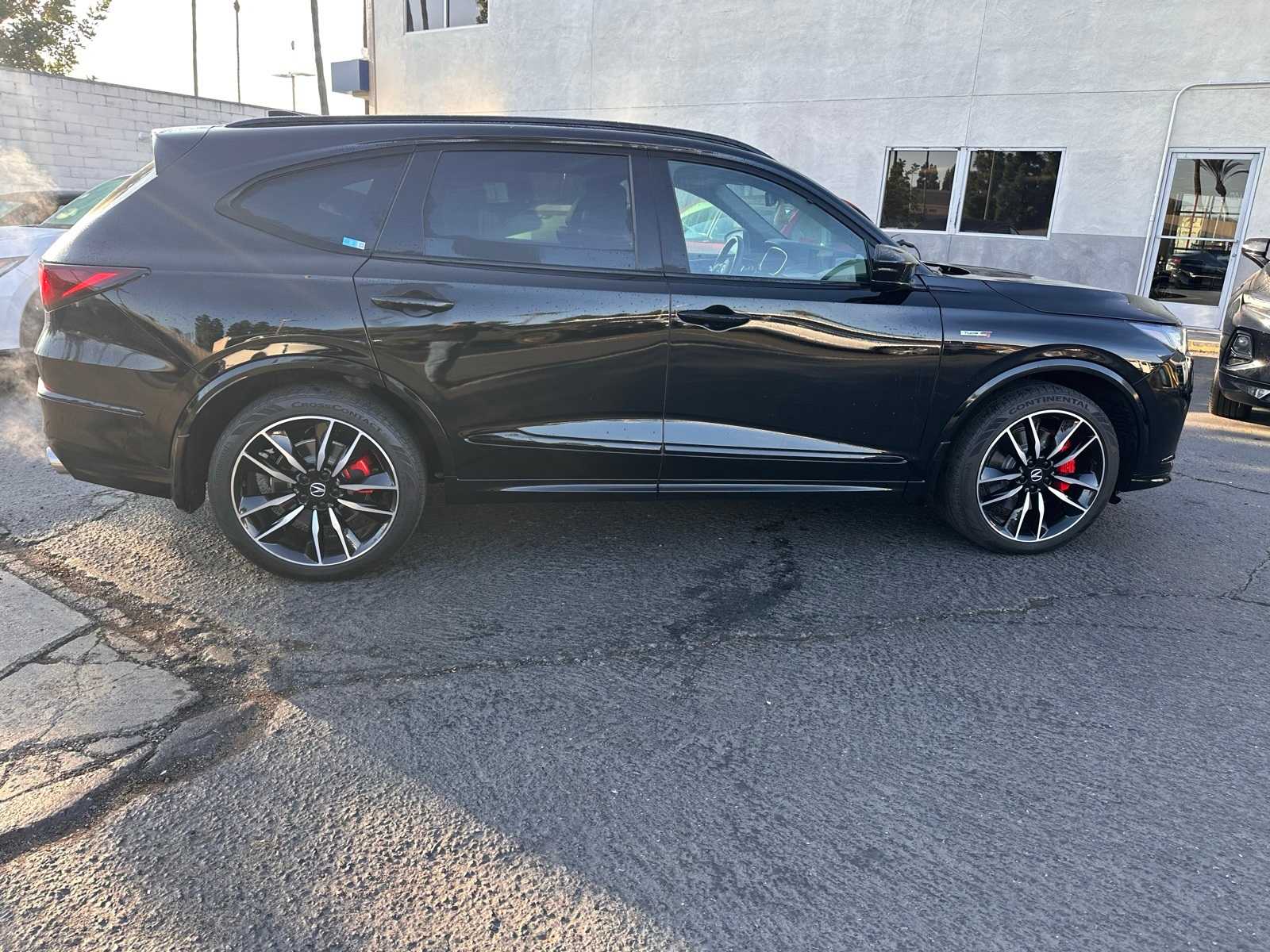 Thumbnail: 2022 Acura MDX - 6