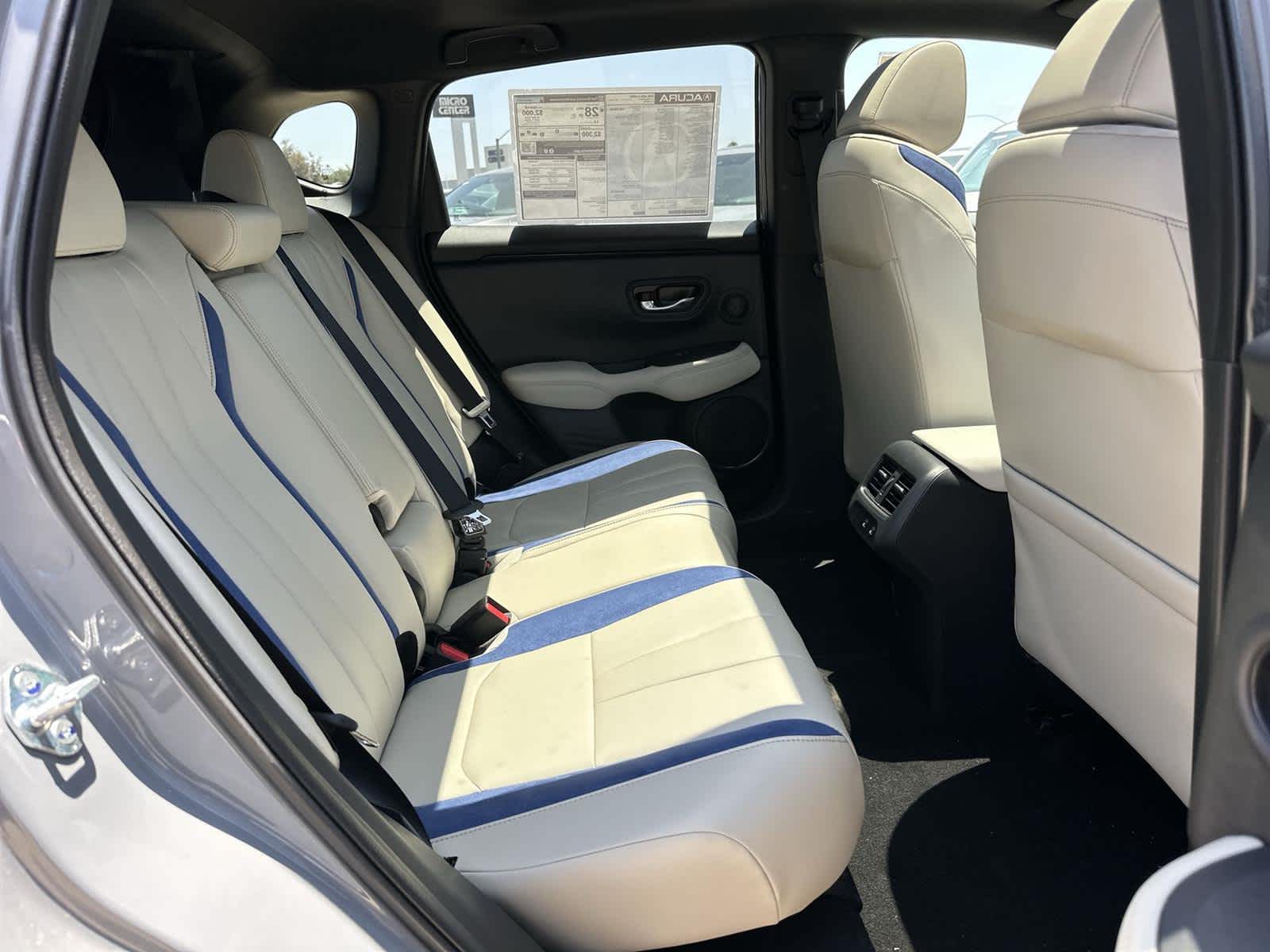 Thumbnail: 2025 Acura ADX - 13