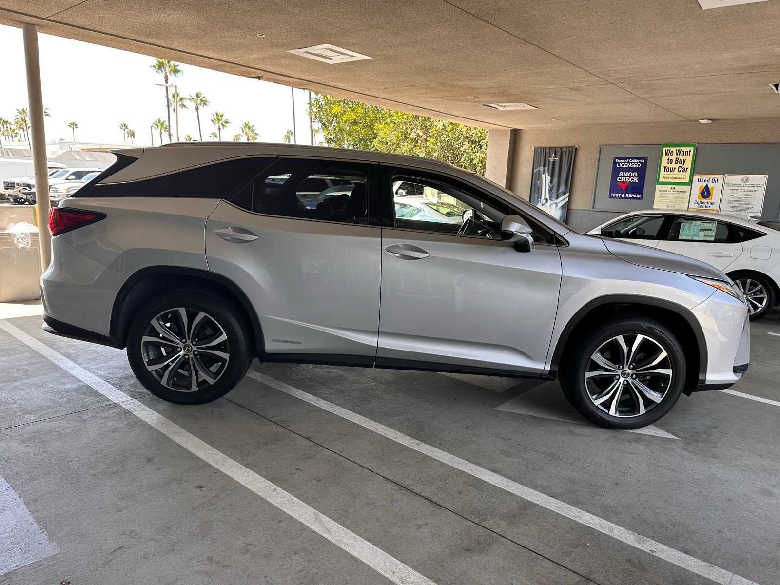 Thumbnail: 2018 Lexus RX - 6