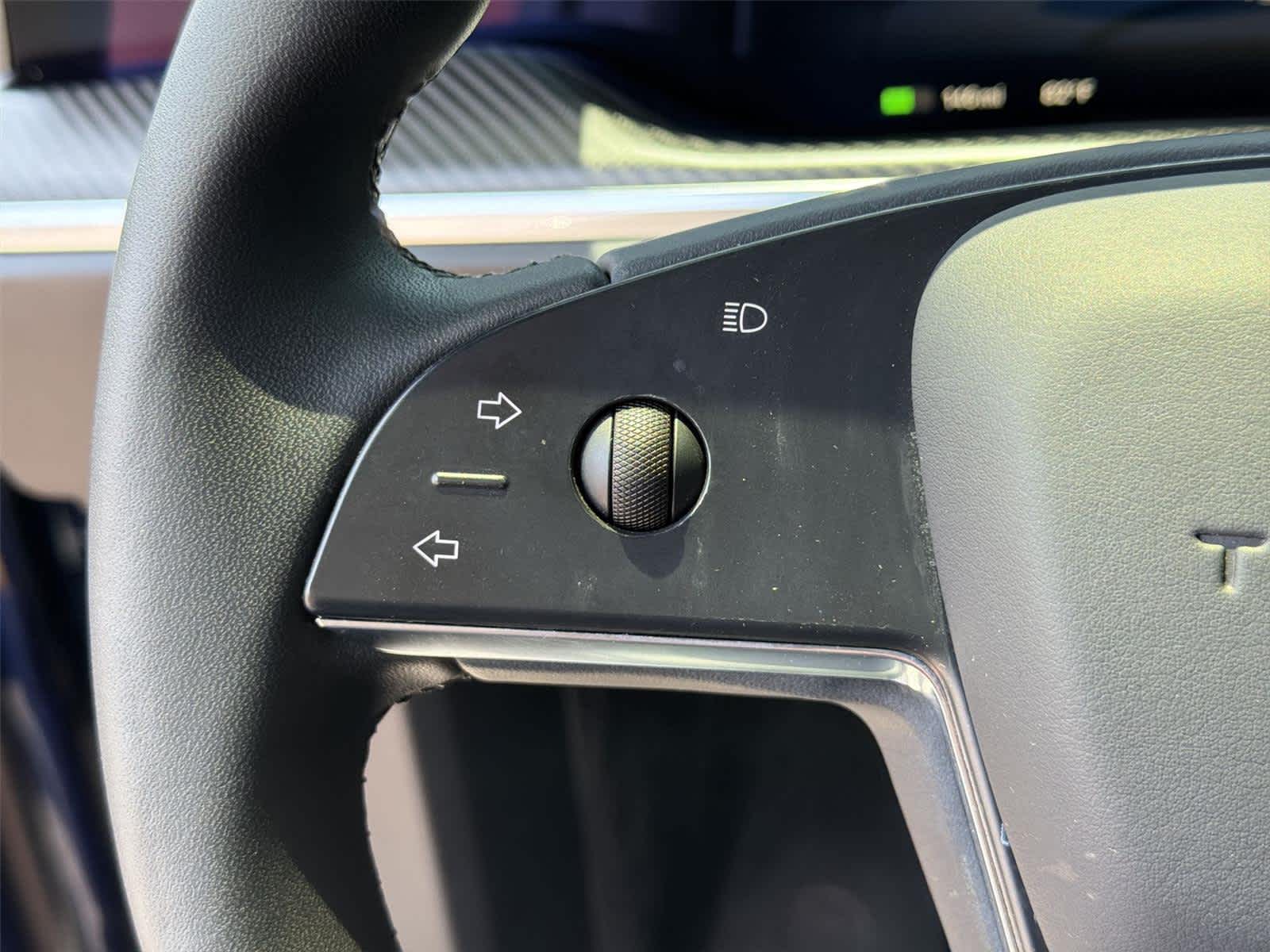 Thumbnail: 2022 Tesla Model X - 34