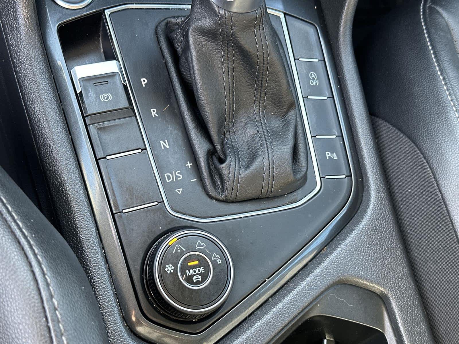 Thumbnail: 2019 Volkswagen Tiguan - 27