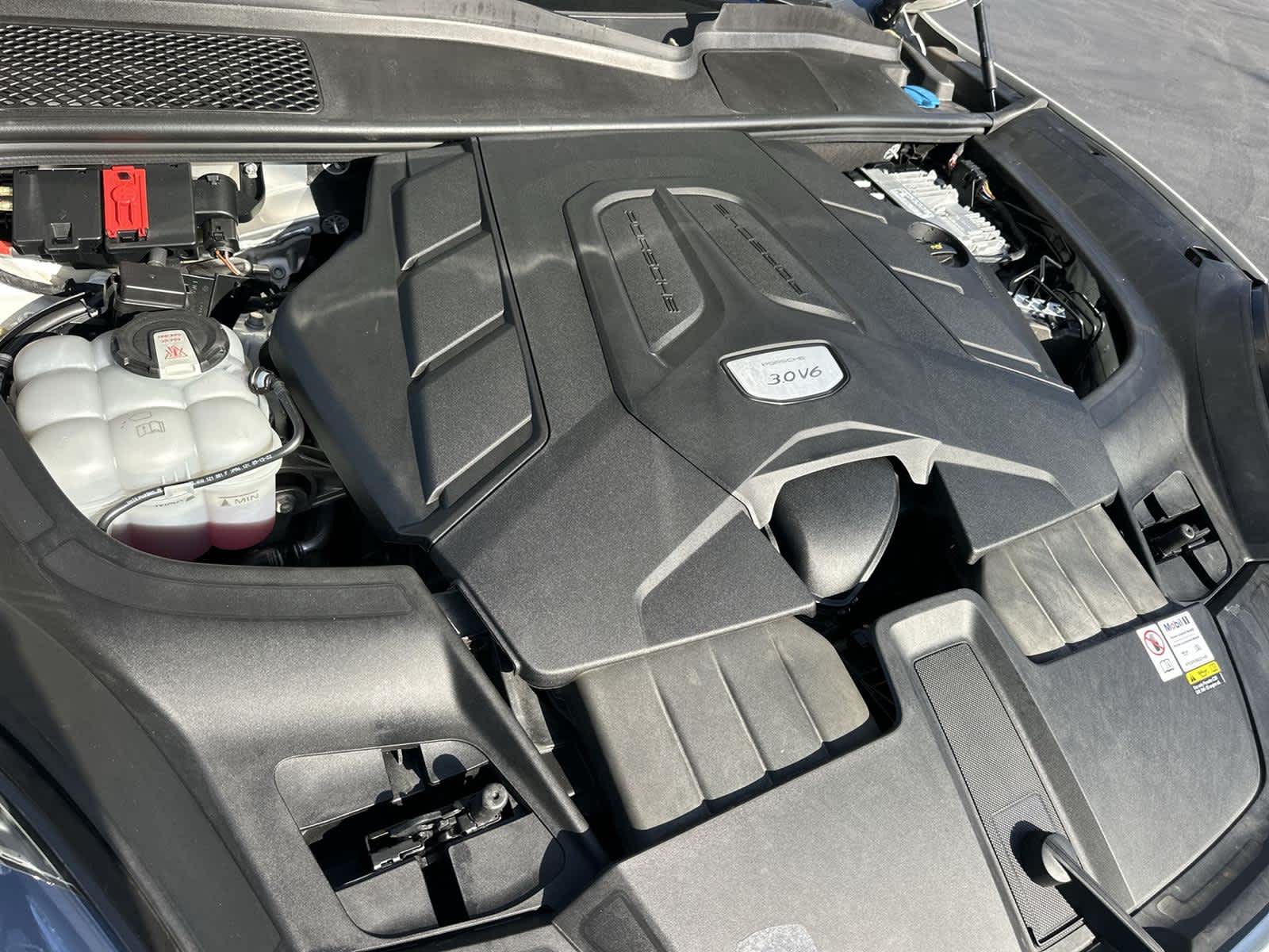 Thumbnail: 2023 Porsche Cayenne - 9