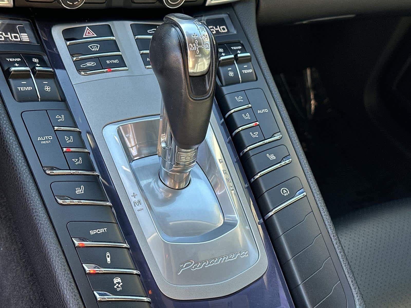 Thumbnail: 2016 Porsche Panamera - 18