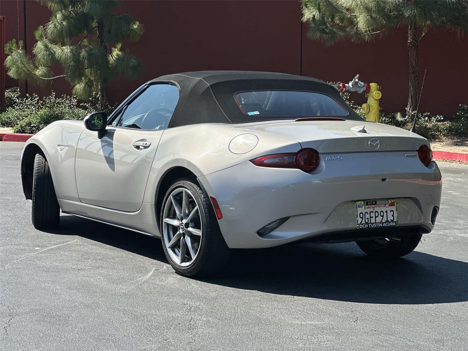 Thumbnail: 2023 Mazda MX-5 Miata - 4