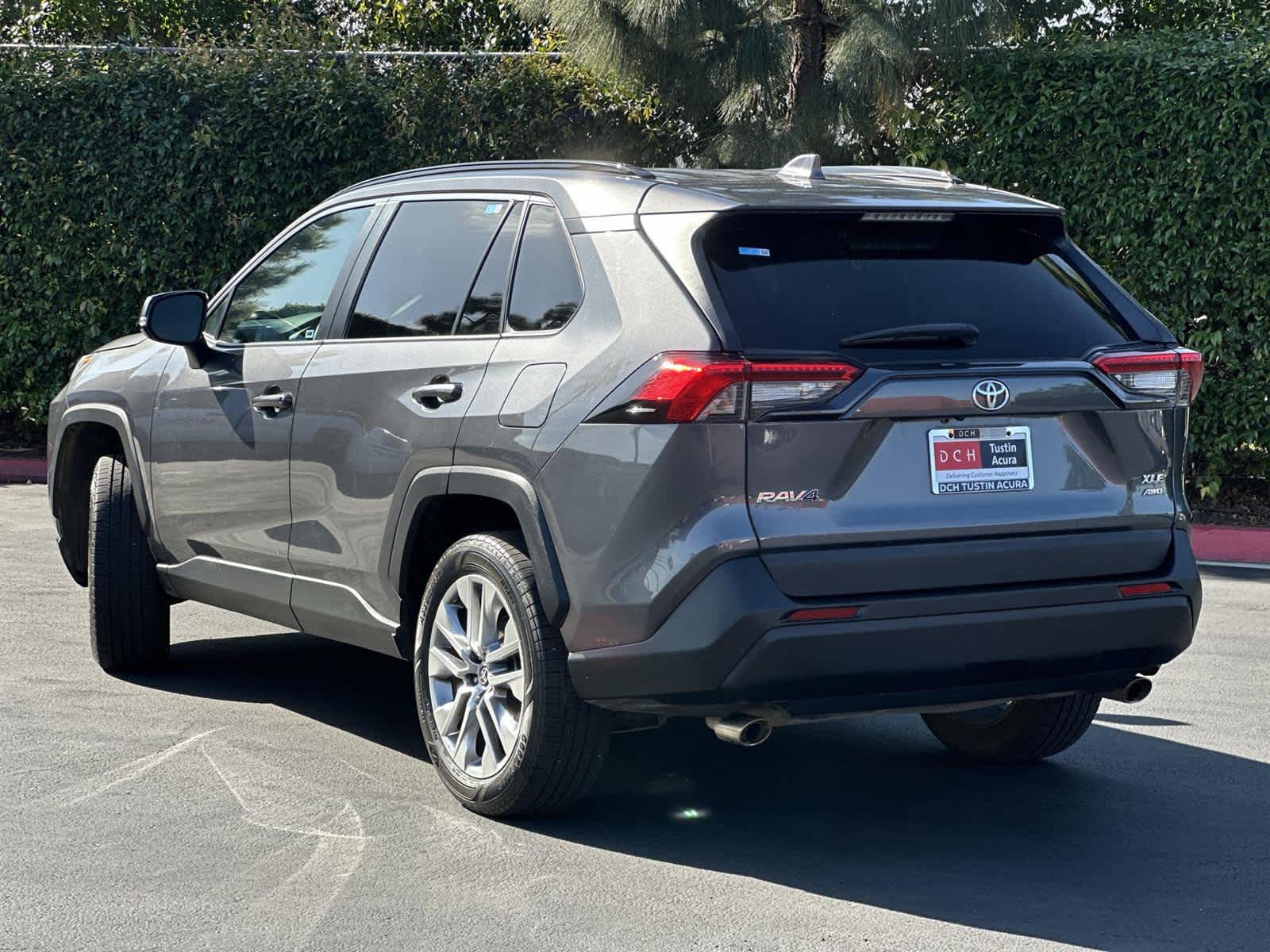 Thumbnail: 2022 Toyota RAV4 - 4