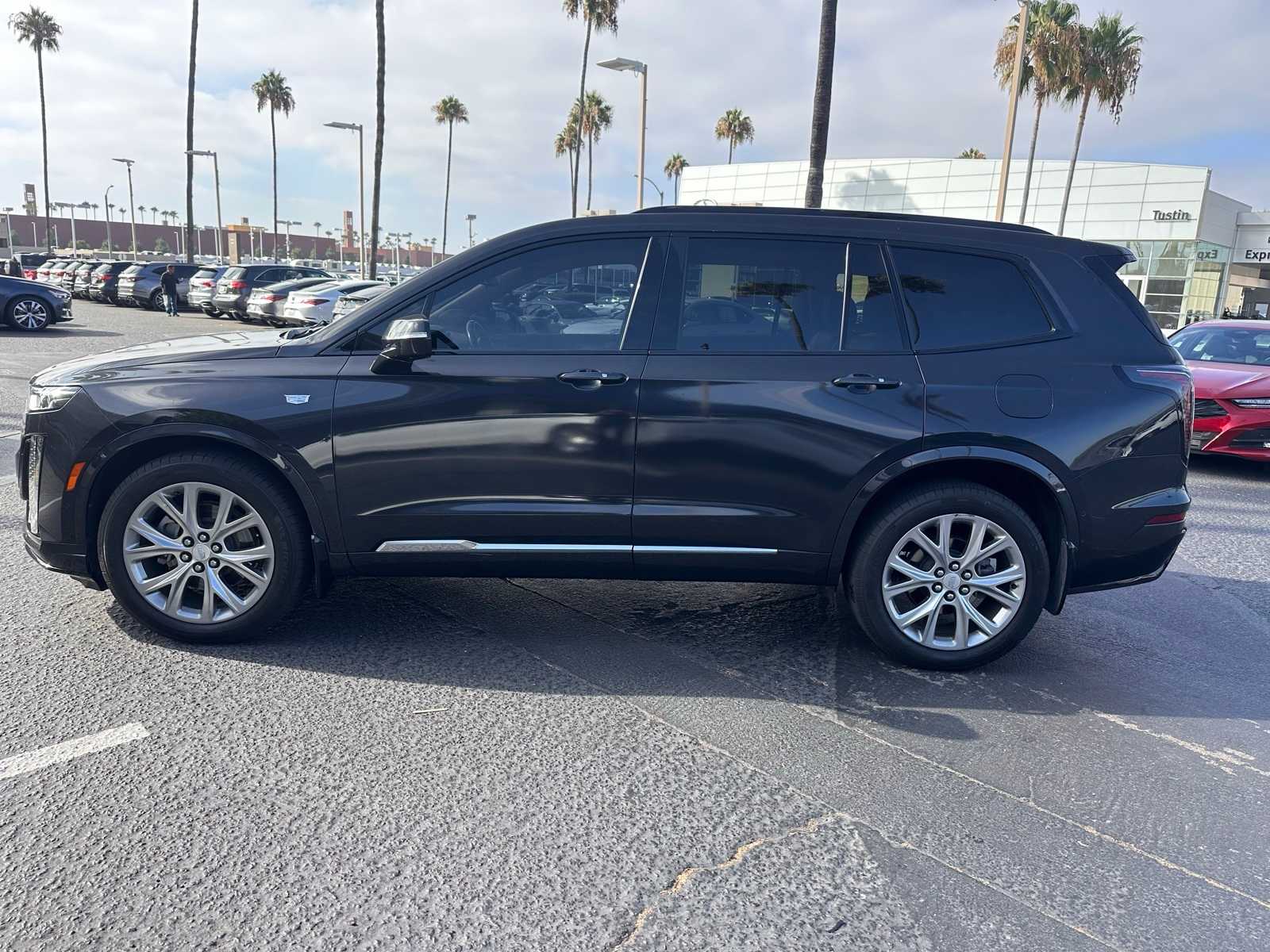 Thumbnail: 2020 Cadillac XT6 - 3