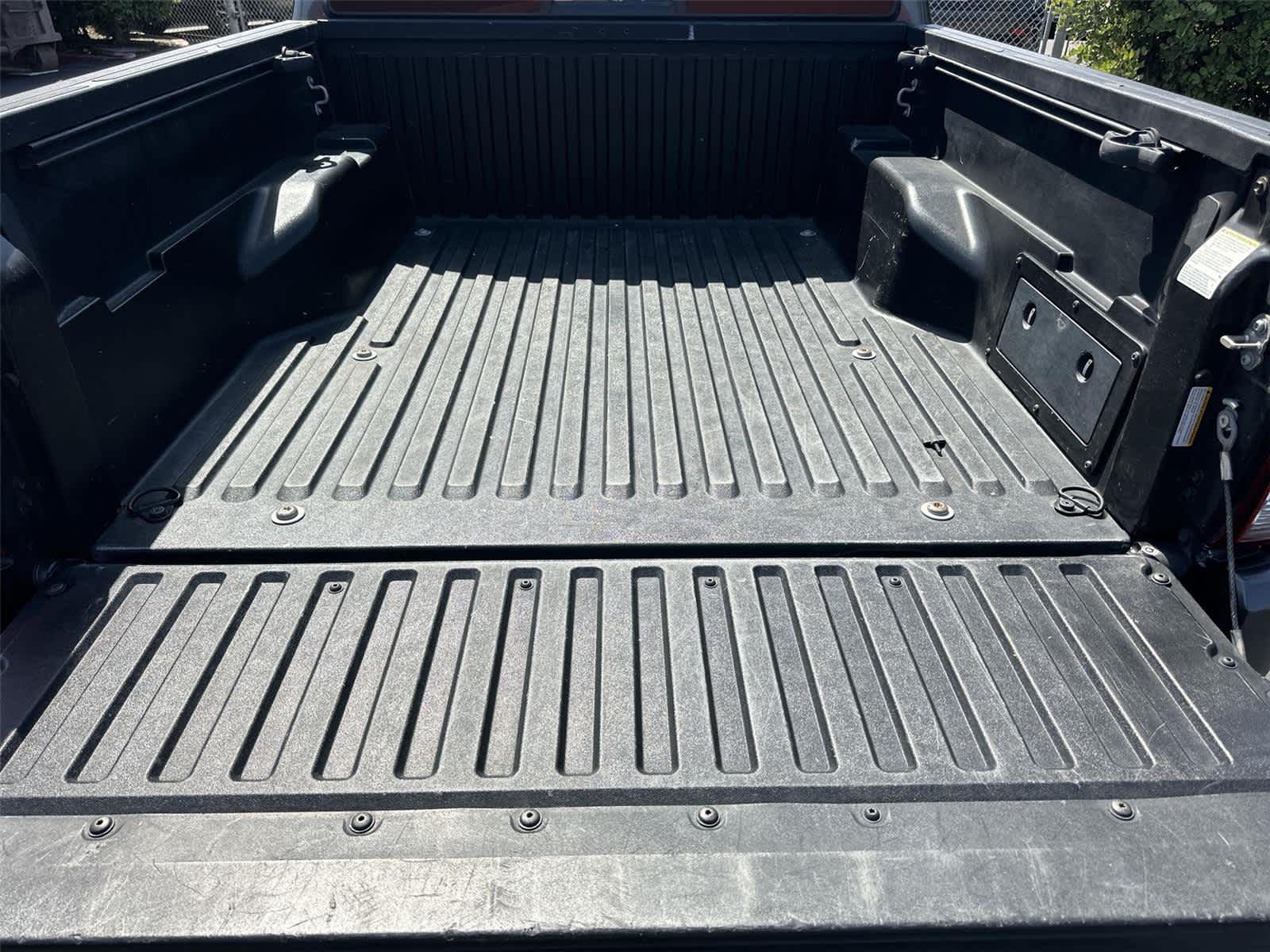 Thumbnail: 2020 Toyota Tacoma - 18