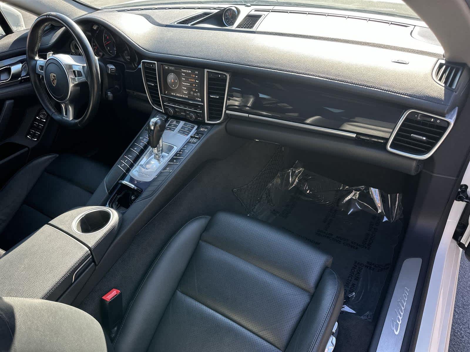 Thumbnail: 2016 Porsche Panamera - 12