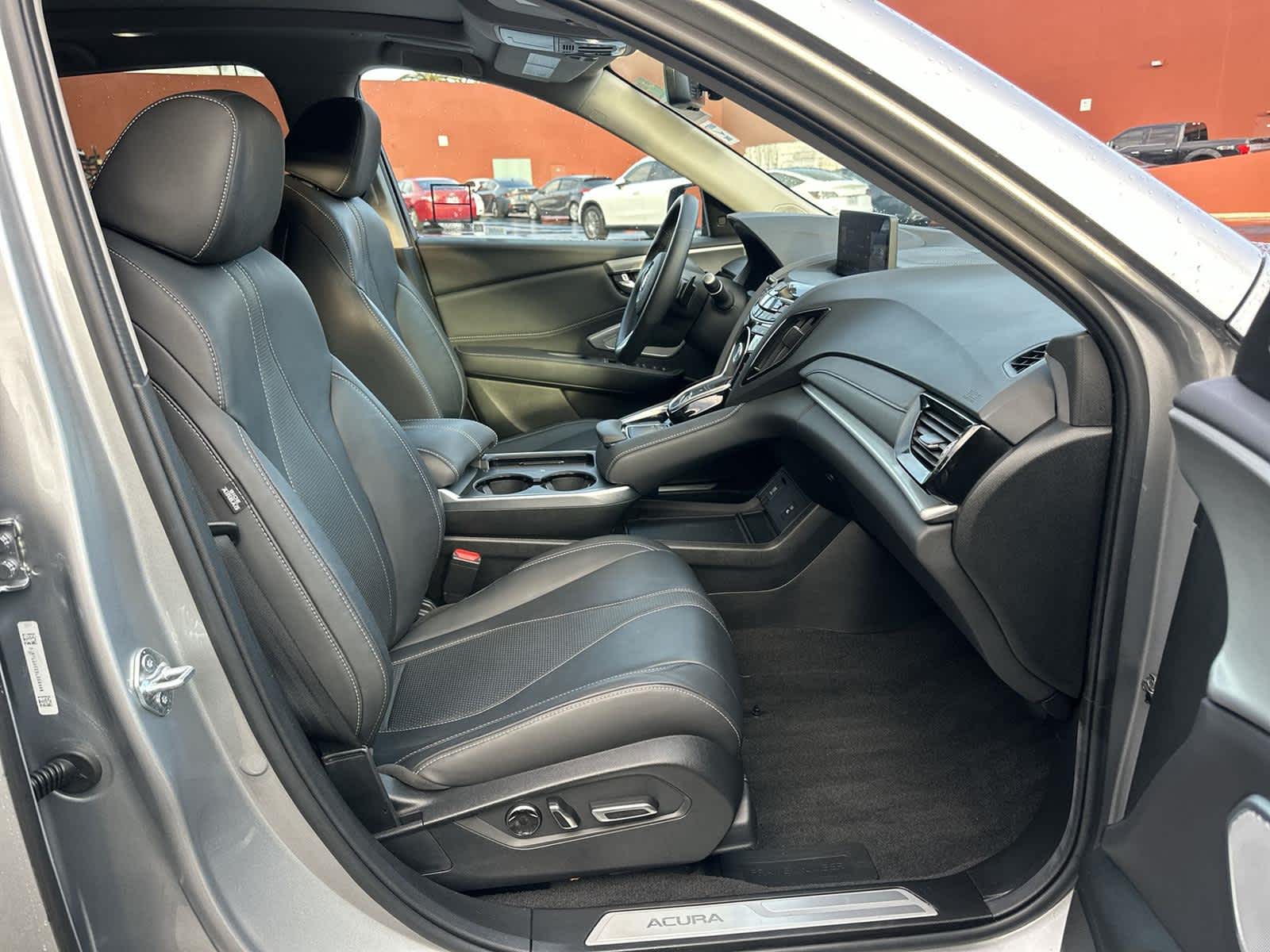 Thumbnail: 2025 Acura RDX - 14