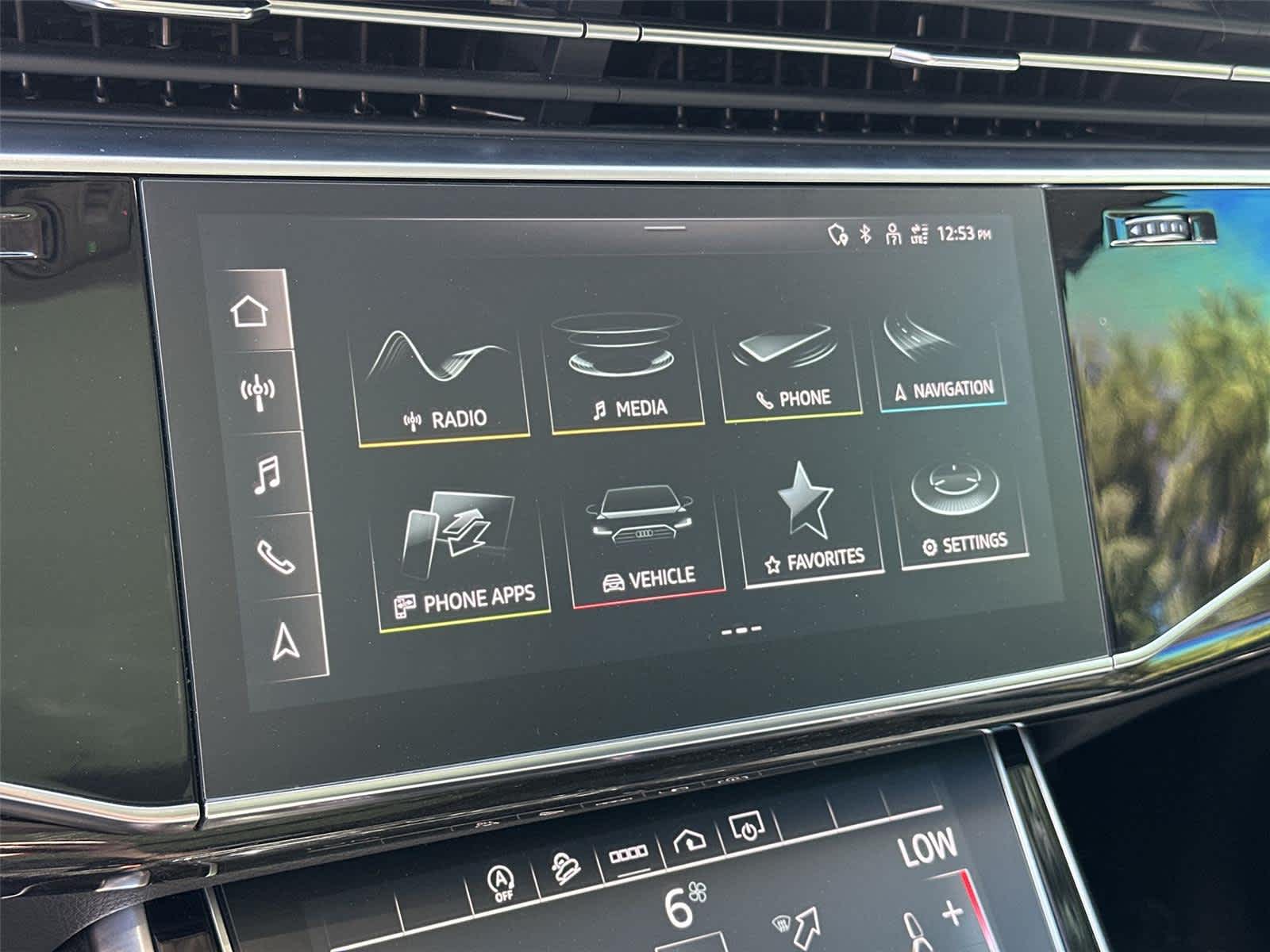 Thumbnail: 2021 Audi Q7 - 30